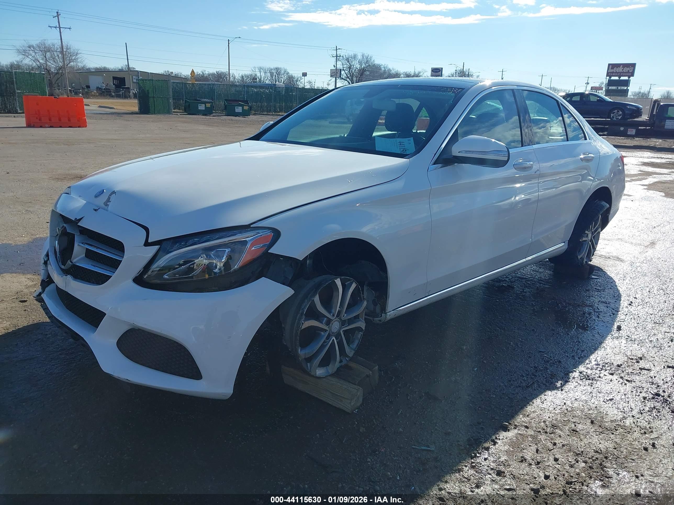 MERCEDES-BENZ C image 2