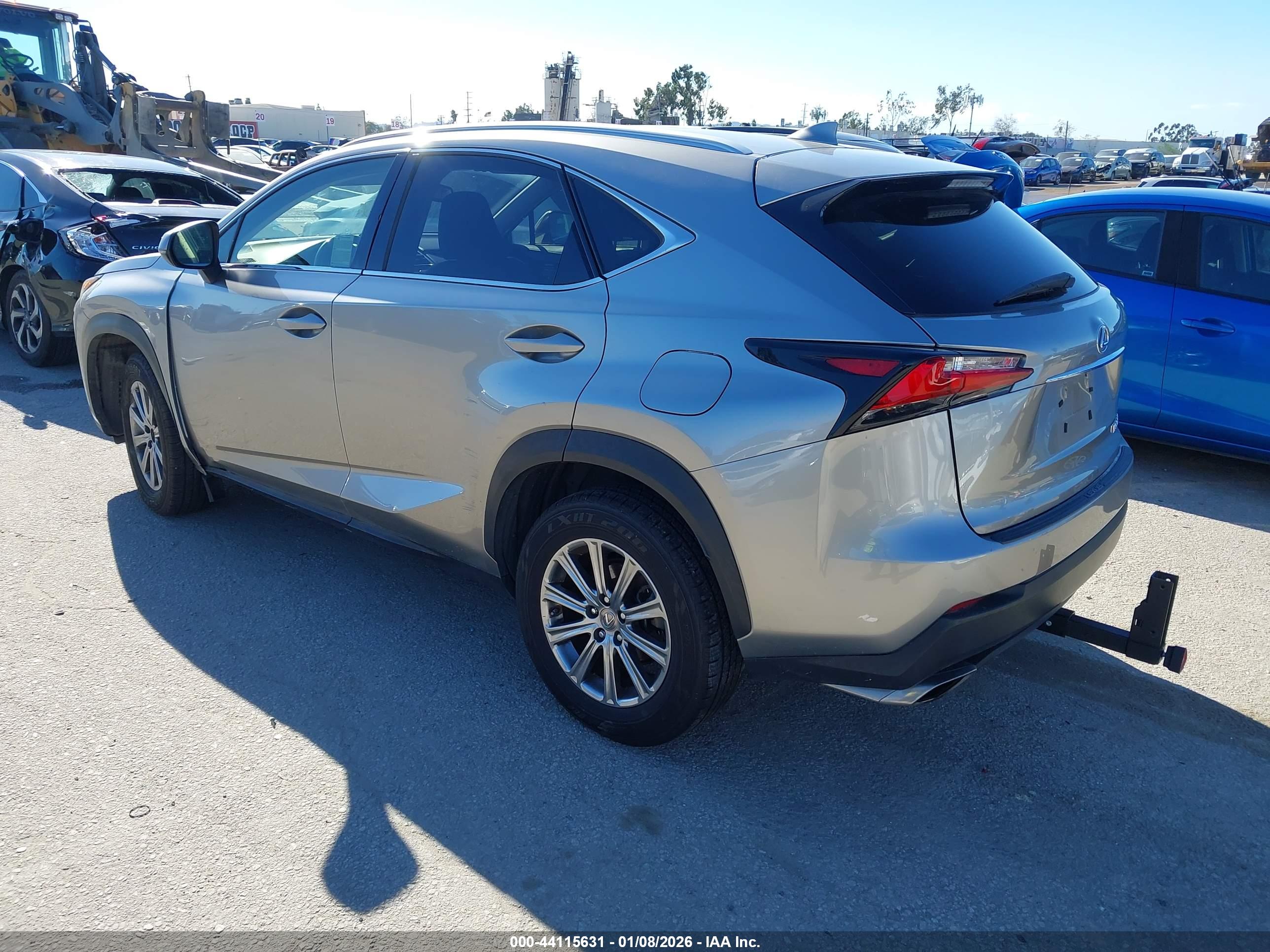 LEXUS NX image 3