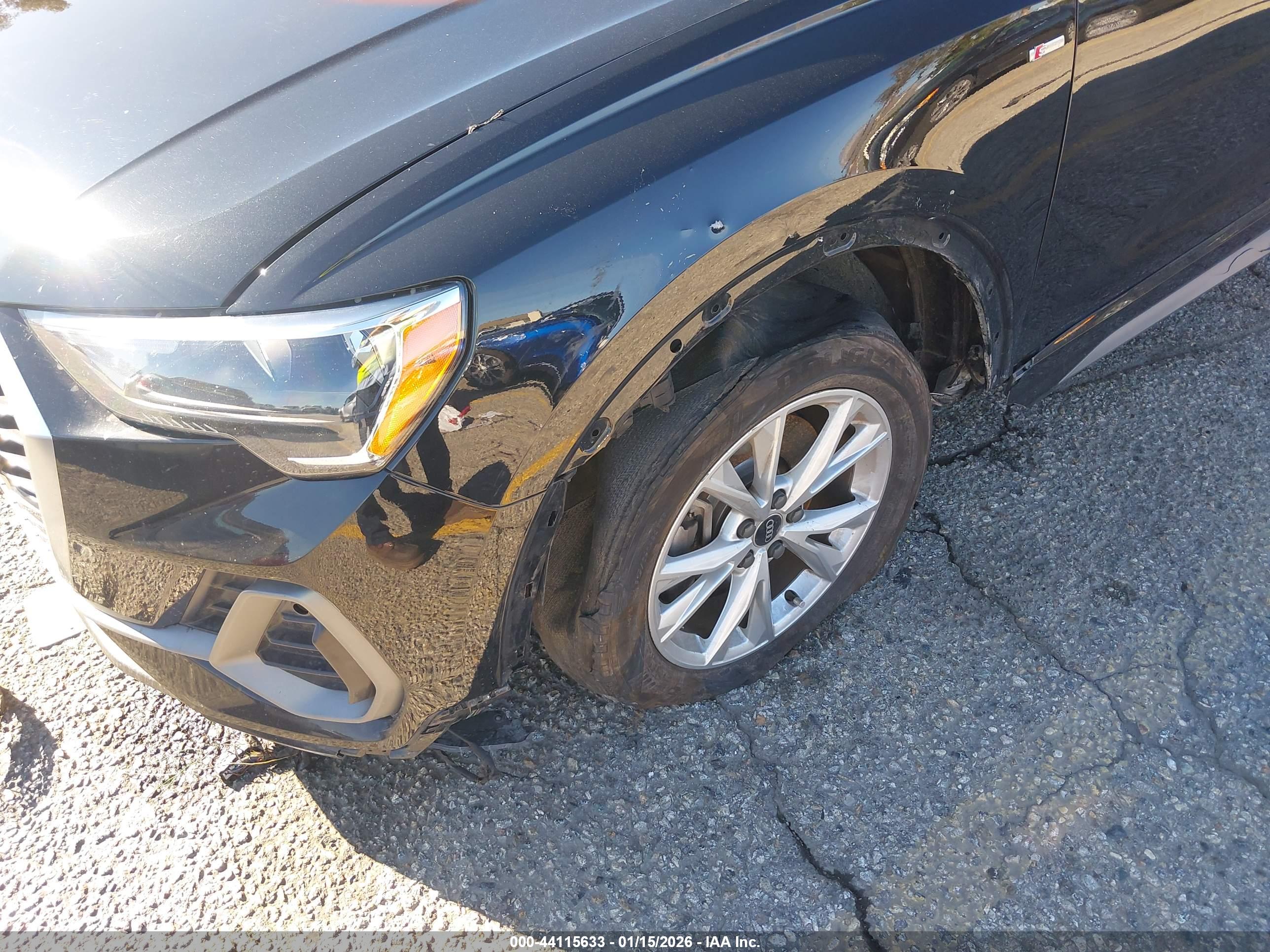 AUDI Q3 image 6