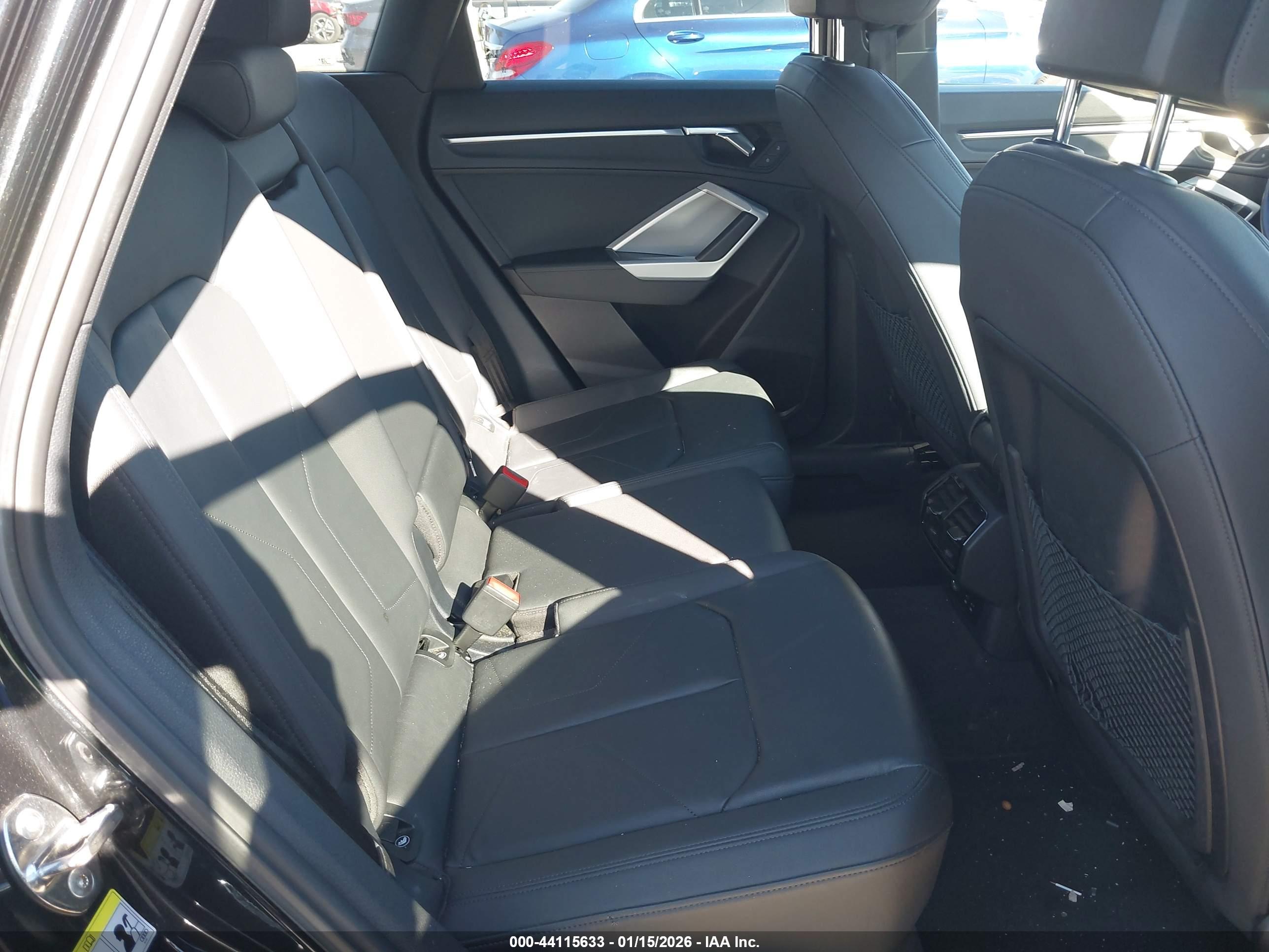 AUDI Q3 image 8