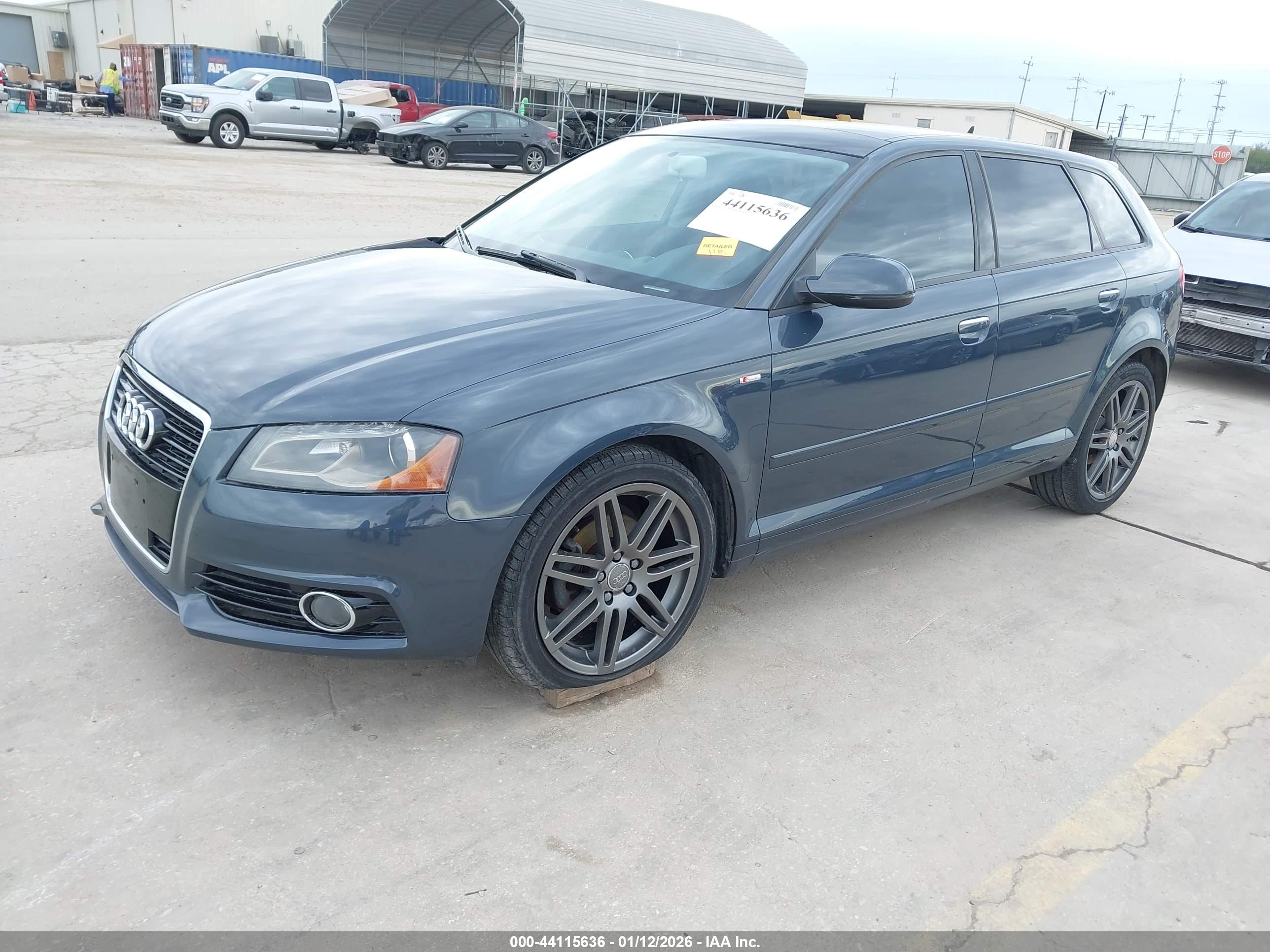 AUDI A3 image 2