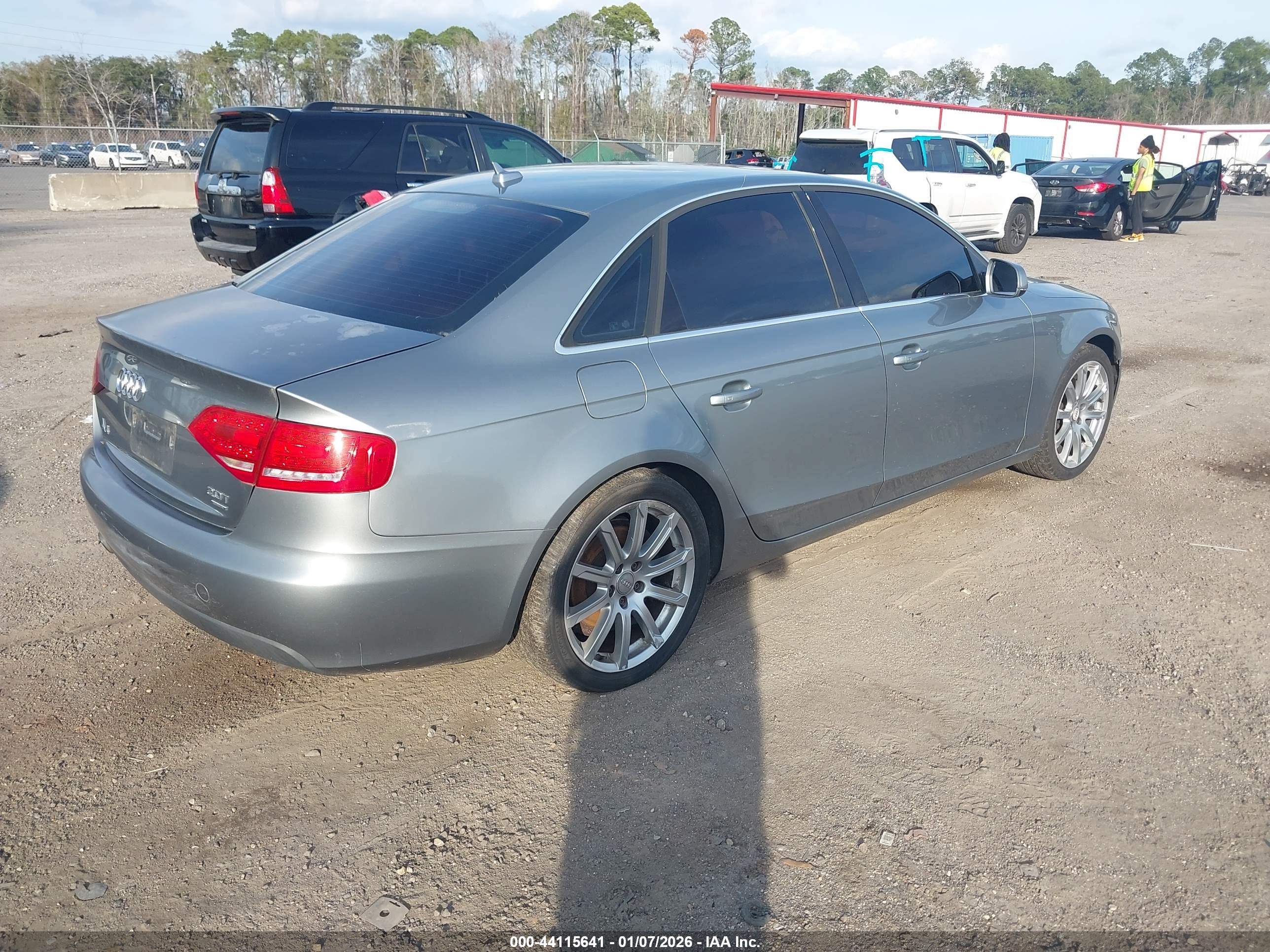 AUDI A4 image 4