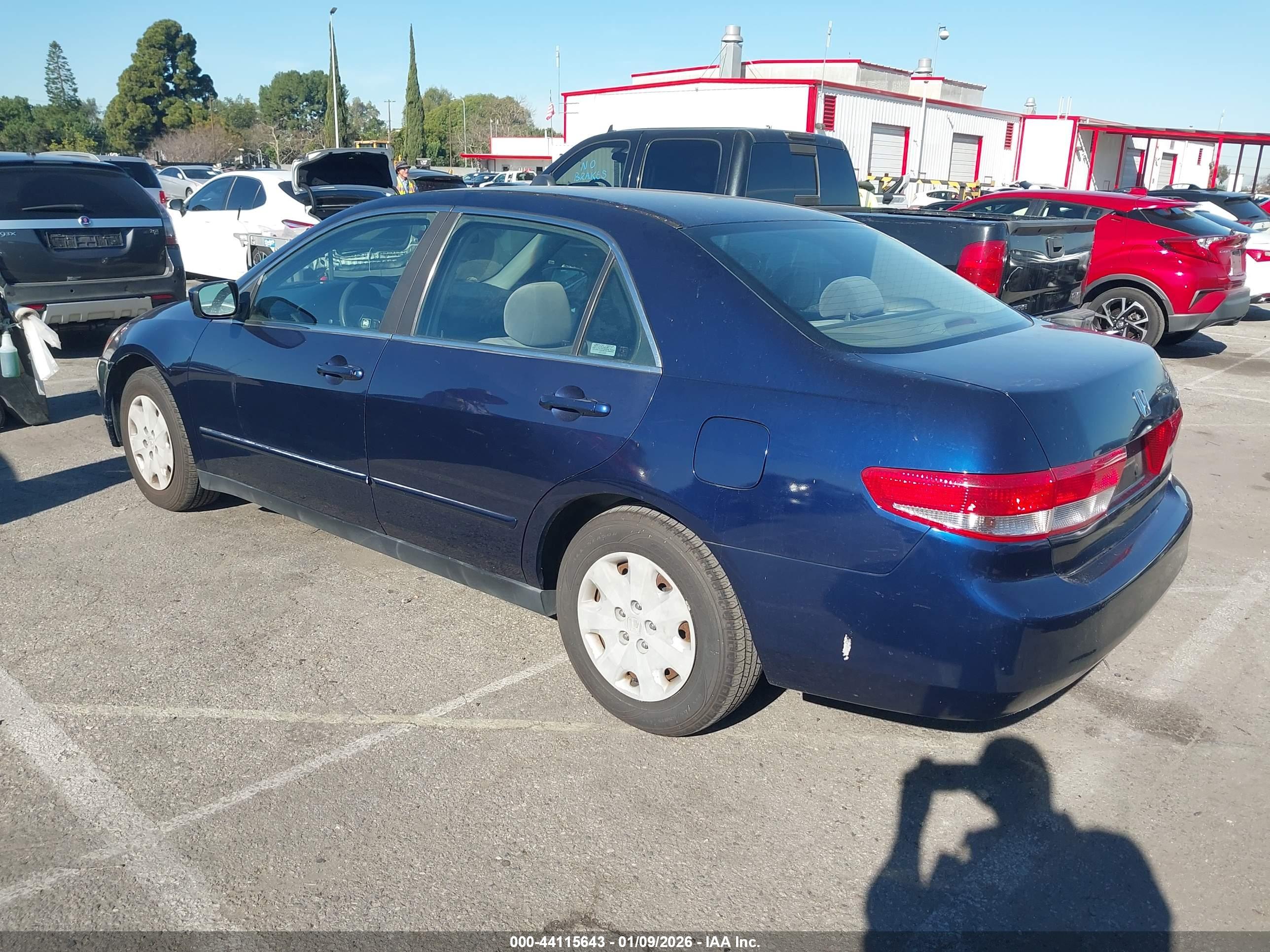 HONDA ACCORD image 3