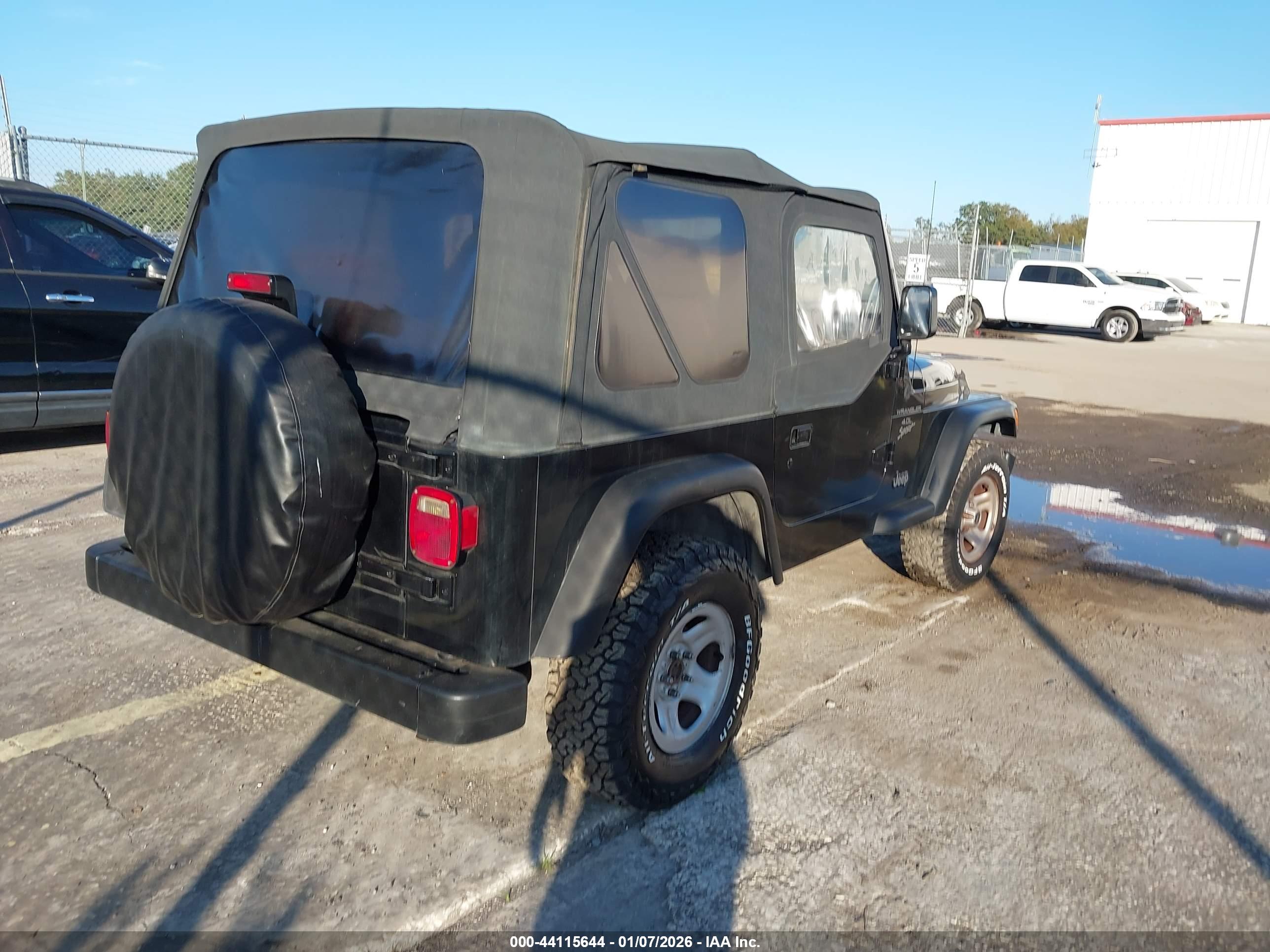 JEEP WRANGLER image 4