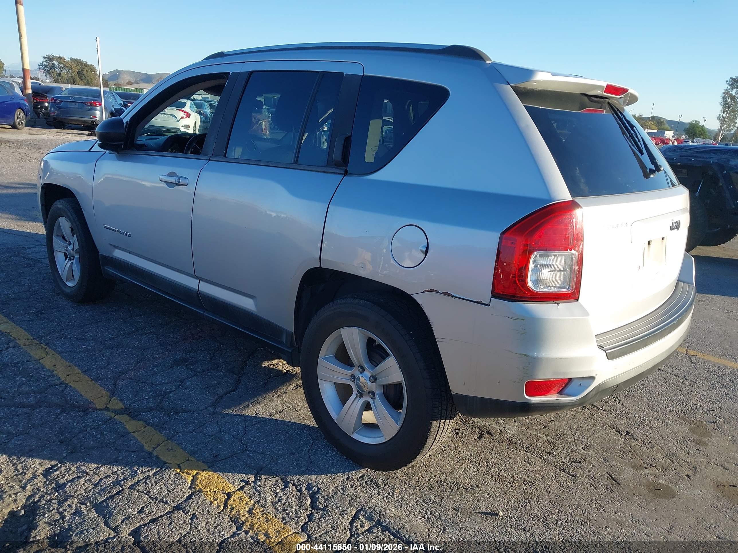 JEEP COMPASS image 3