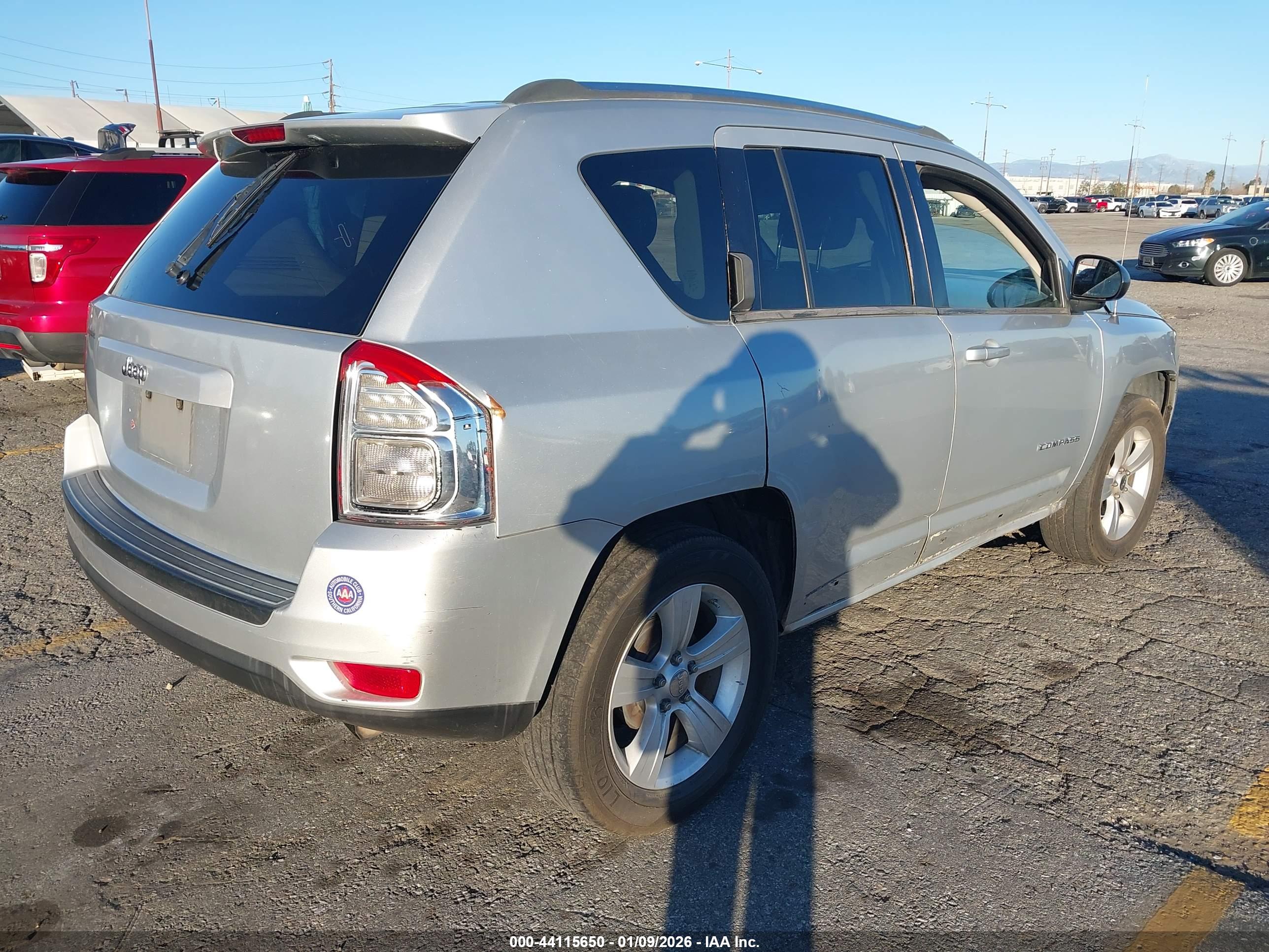 JEEP COMPASS image 4