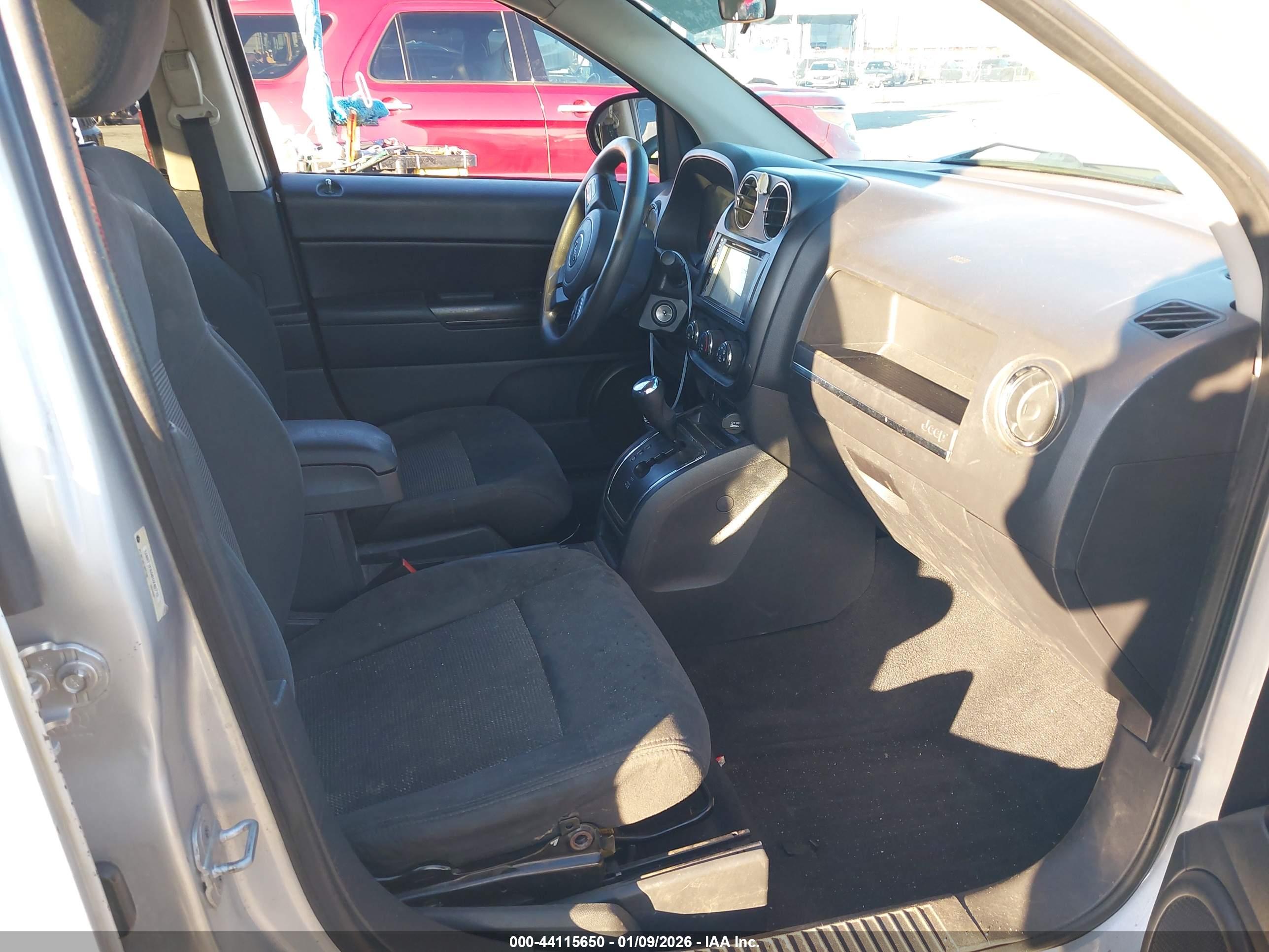 JEEP COMPASS image 5