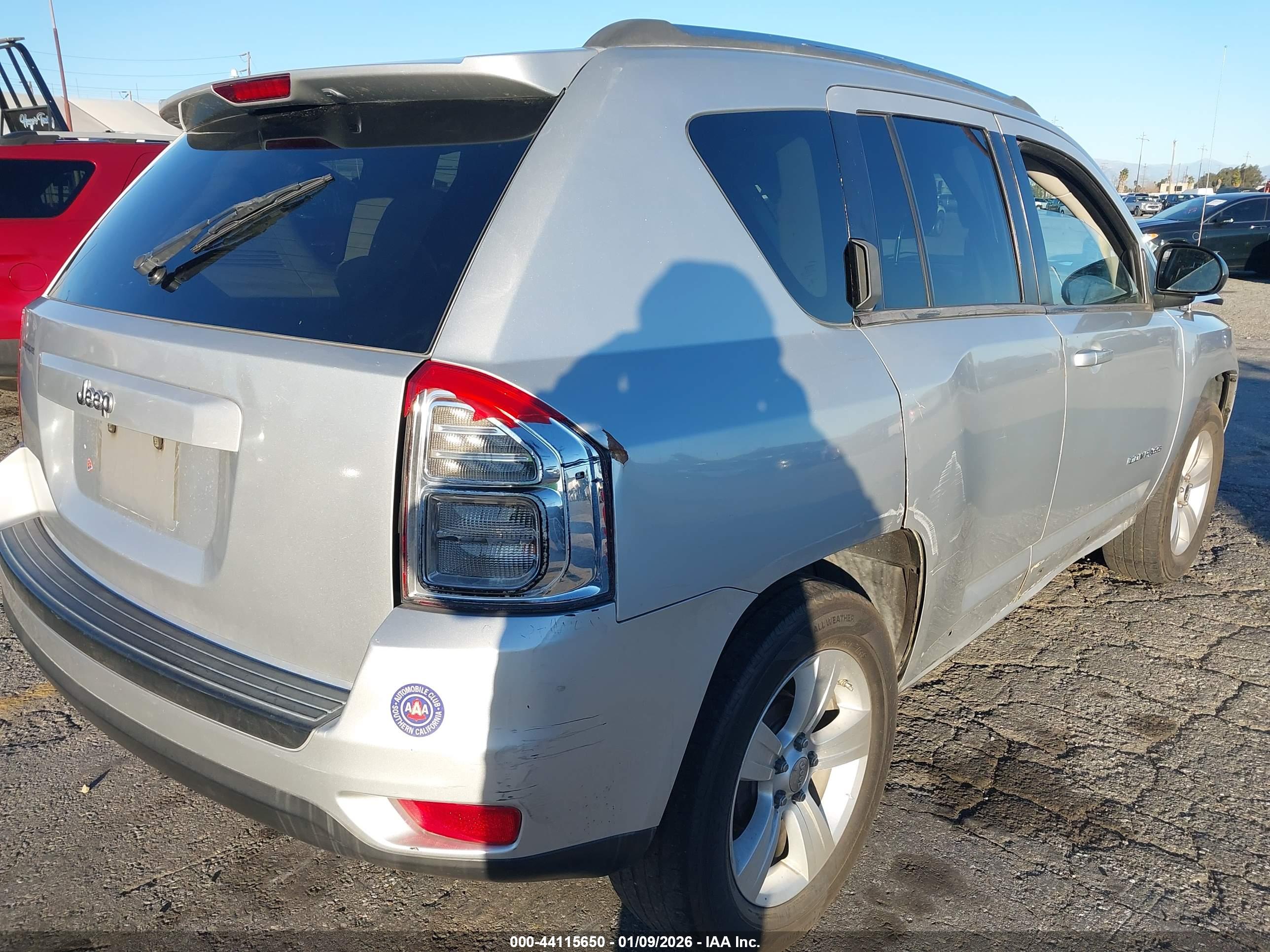 JEEP COMPASS image 6