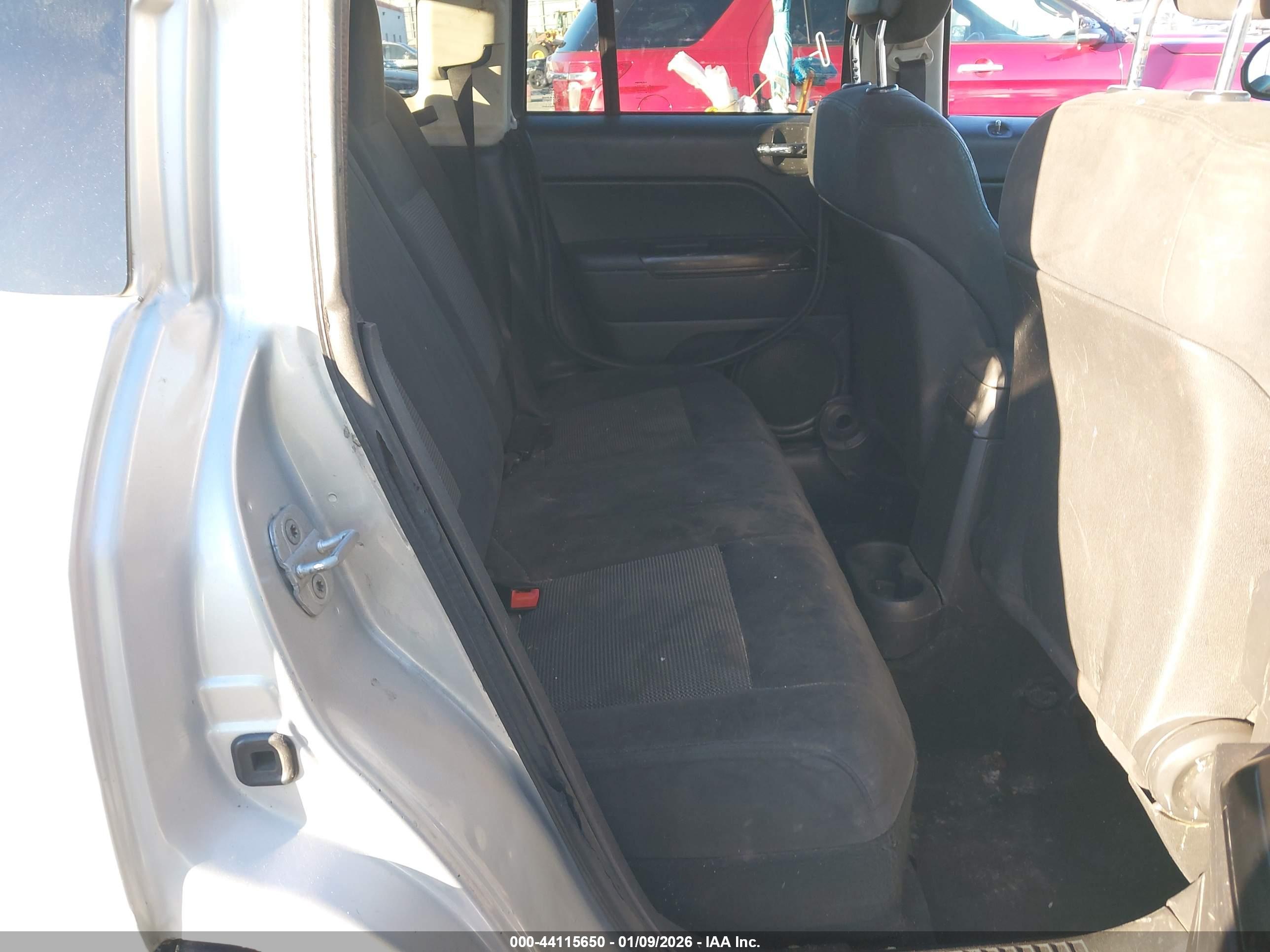 JEEP COMPASS image 8