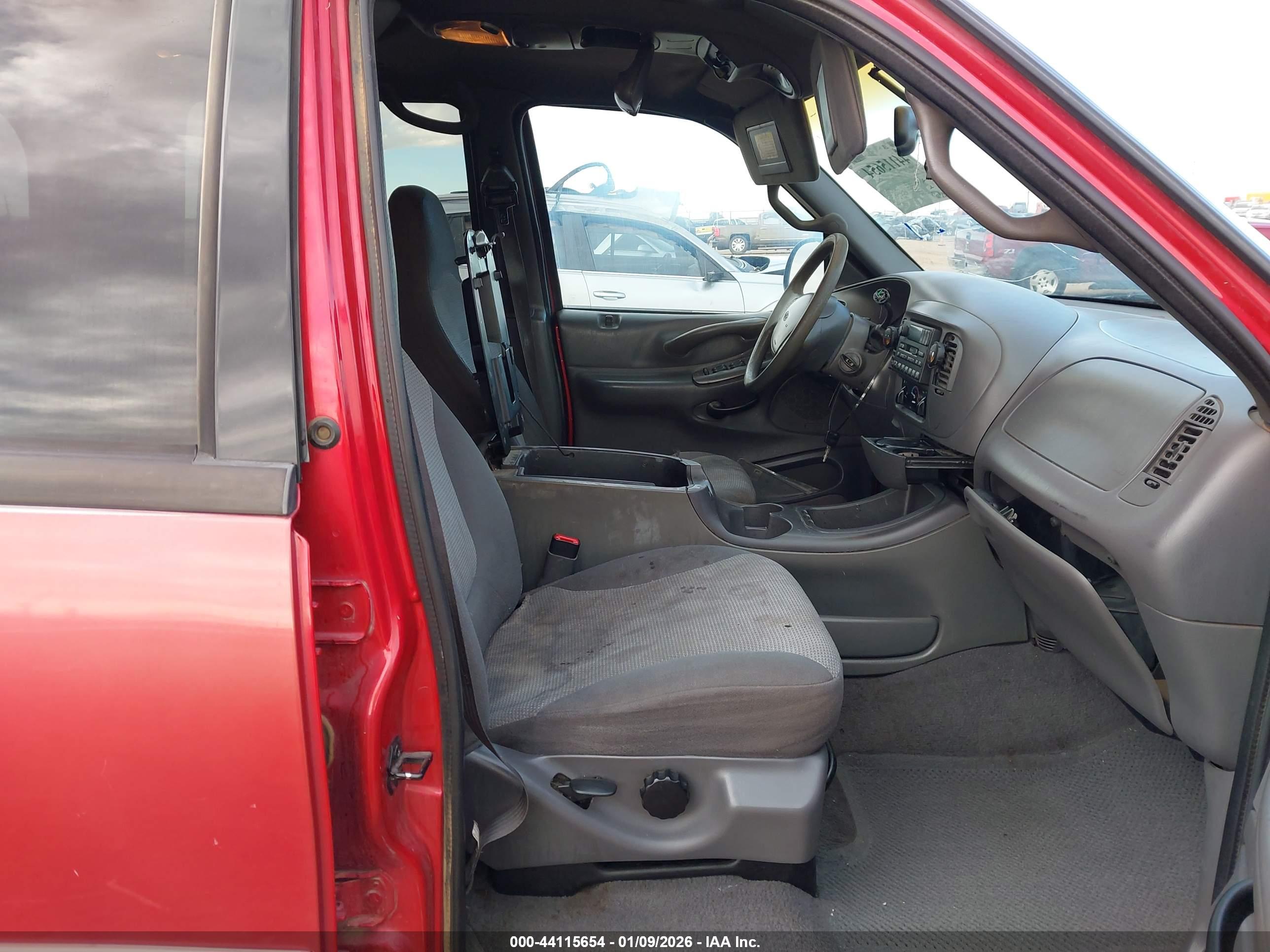 FORD EXPEDITION image 5