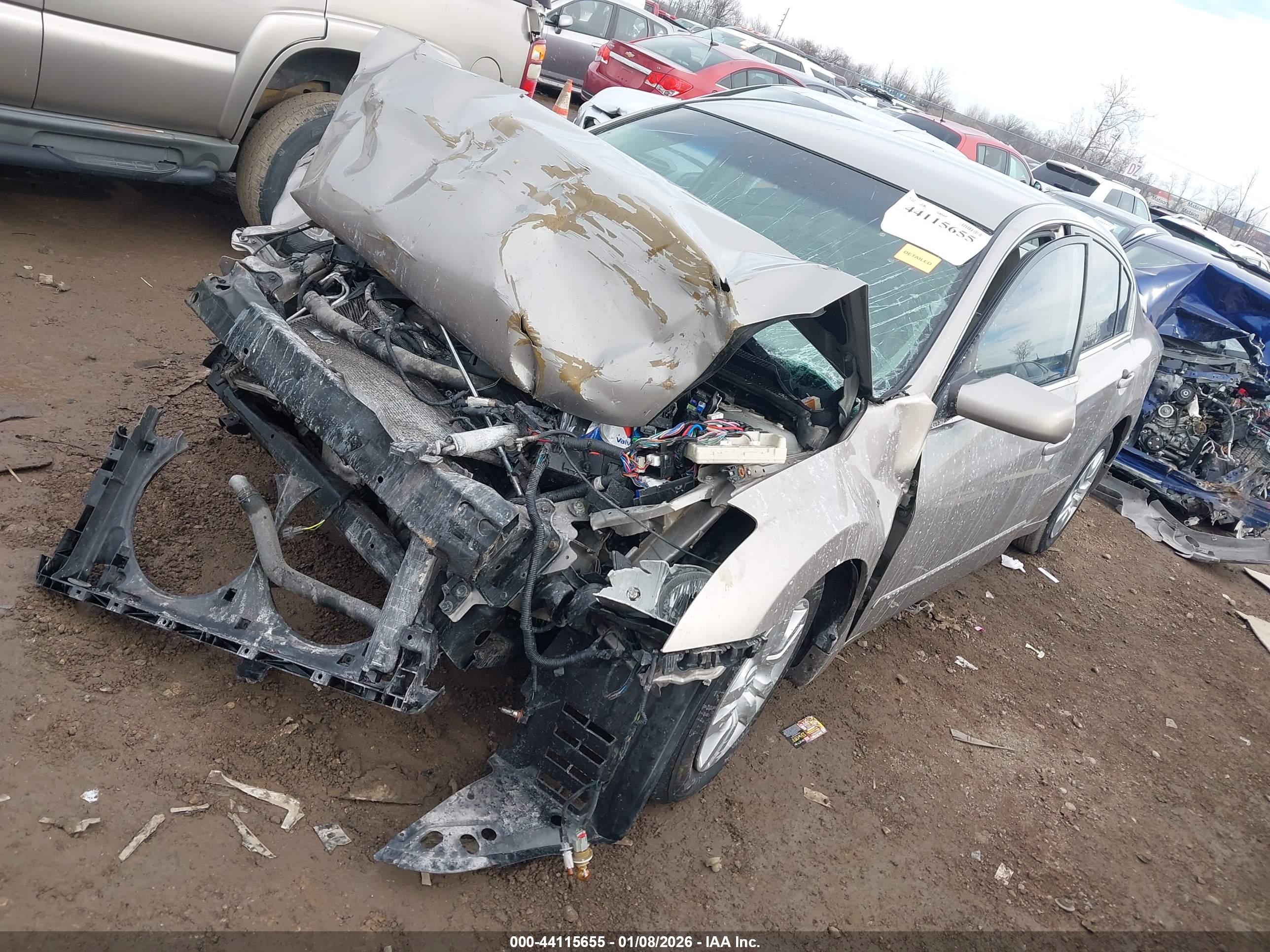 NISSAN ALTIMA image 2