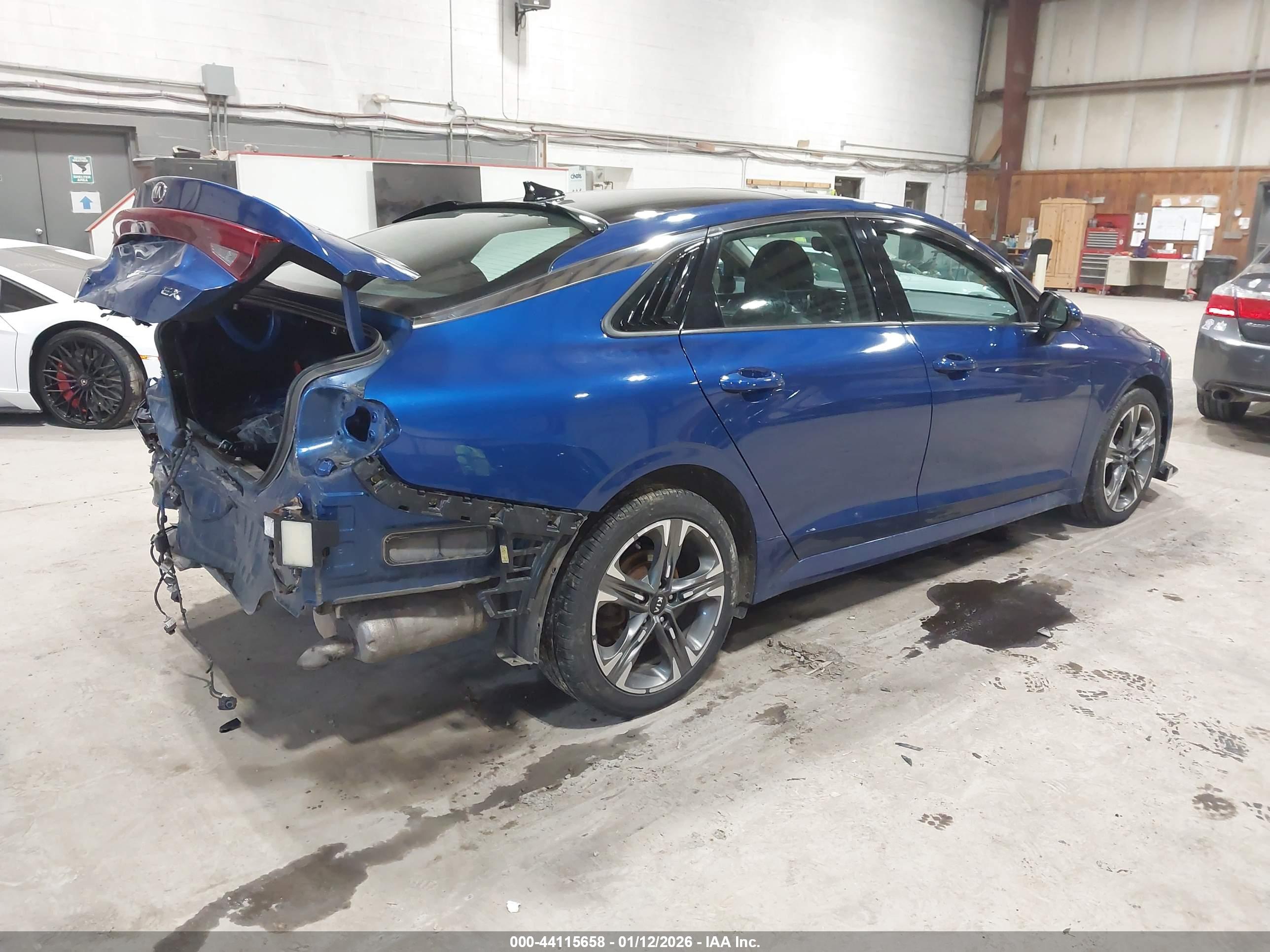 KIA K5 image 4