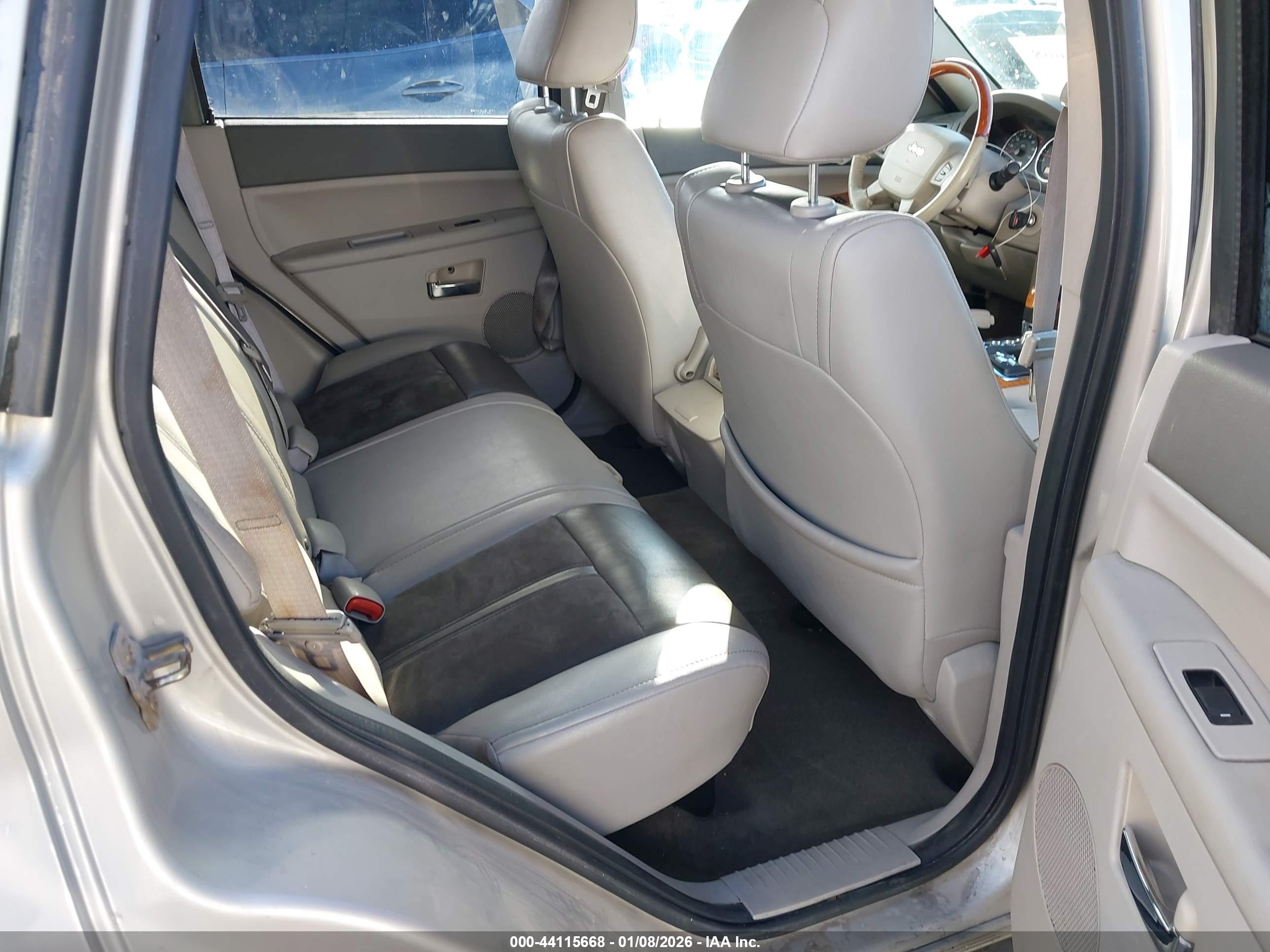 JEEP GRAND image 8