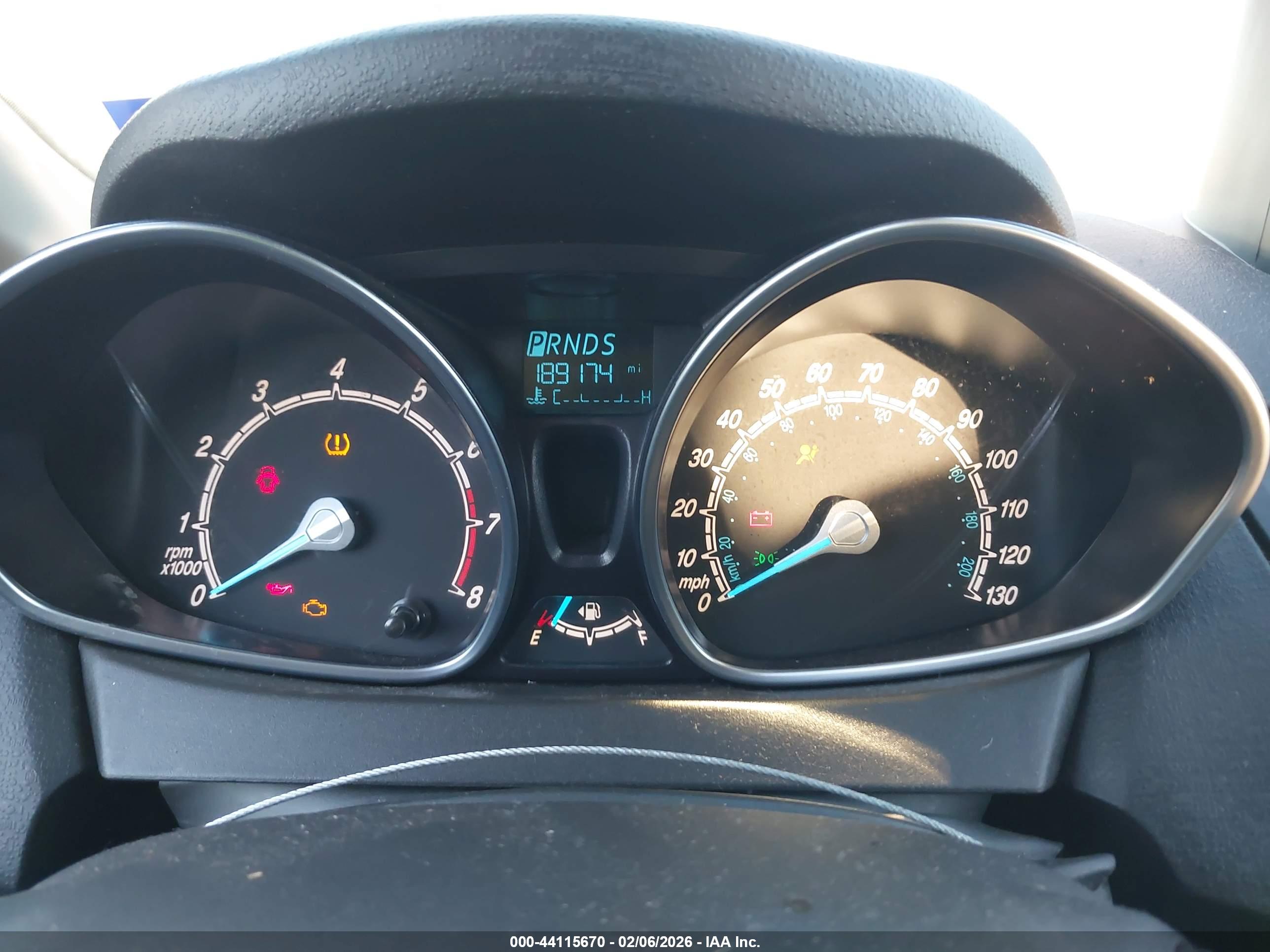 FORD FIESTA image 7