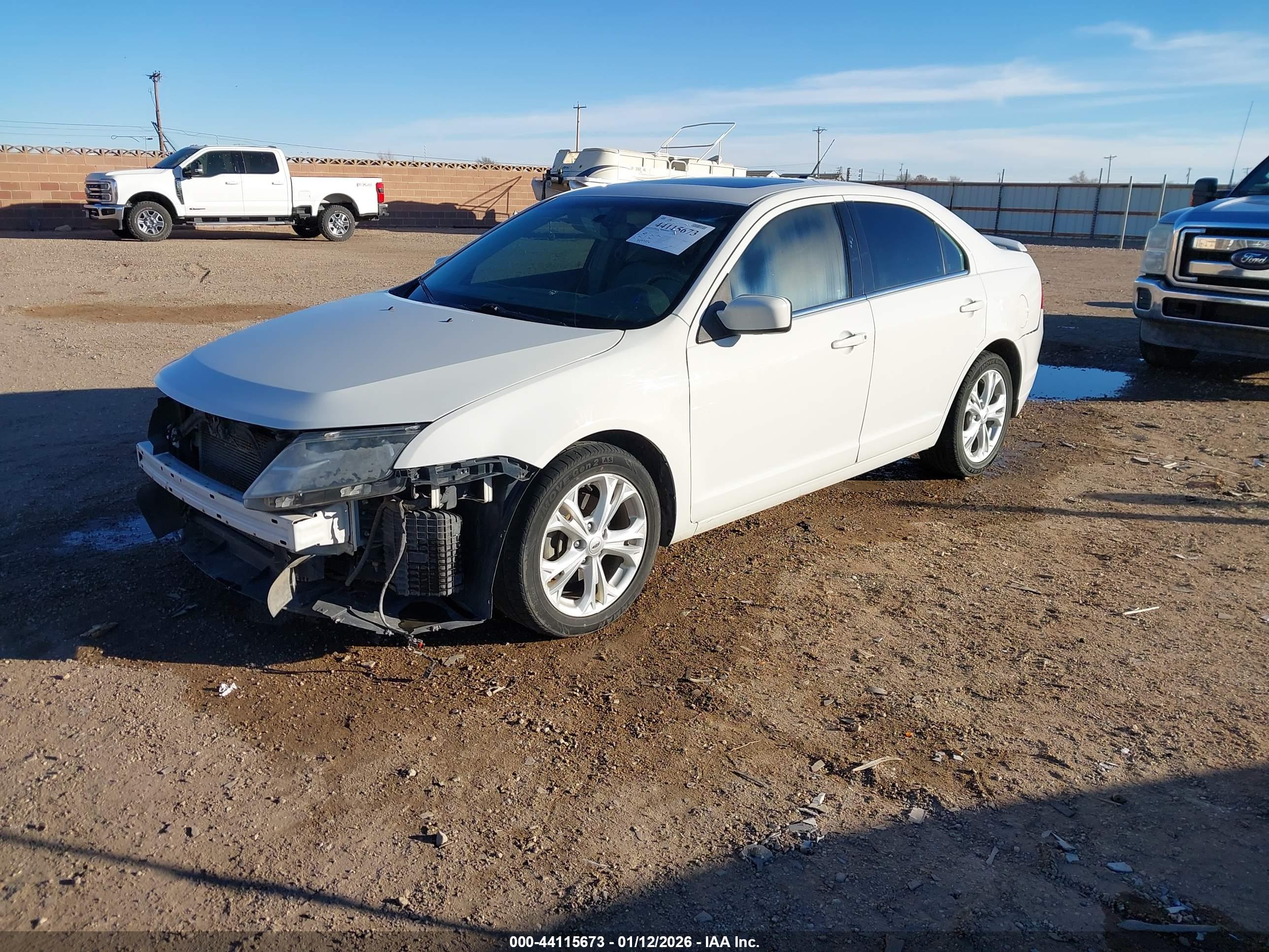 FORD FUSION image 2