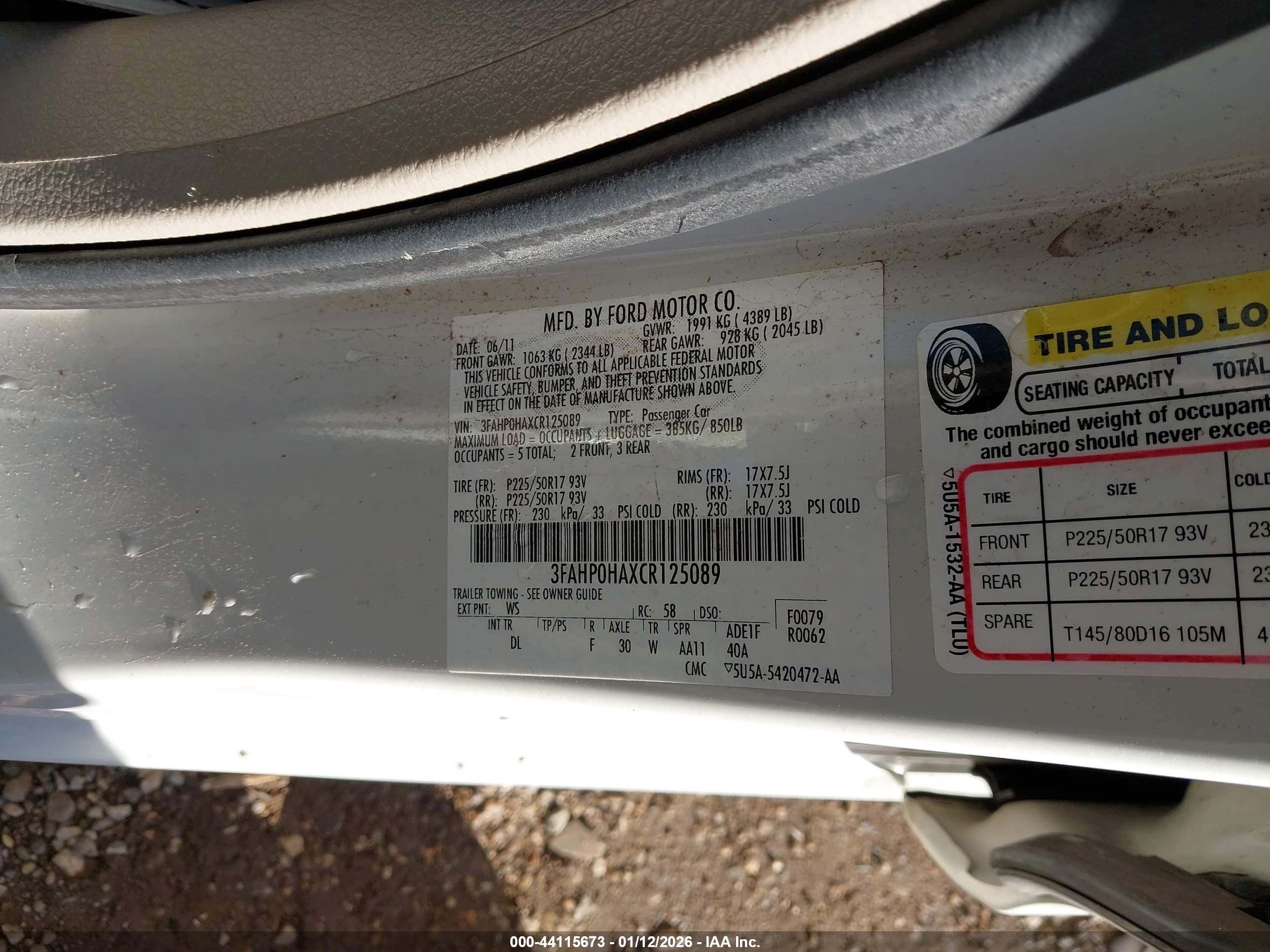 FORD FUSION image 9