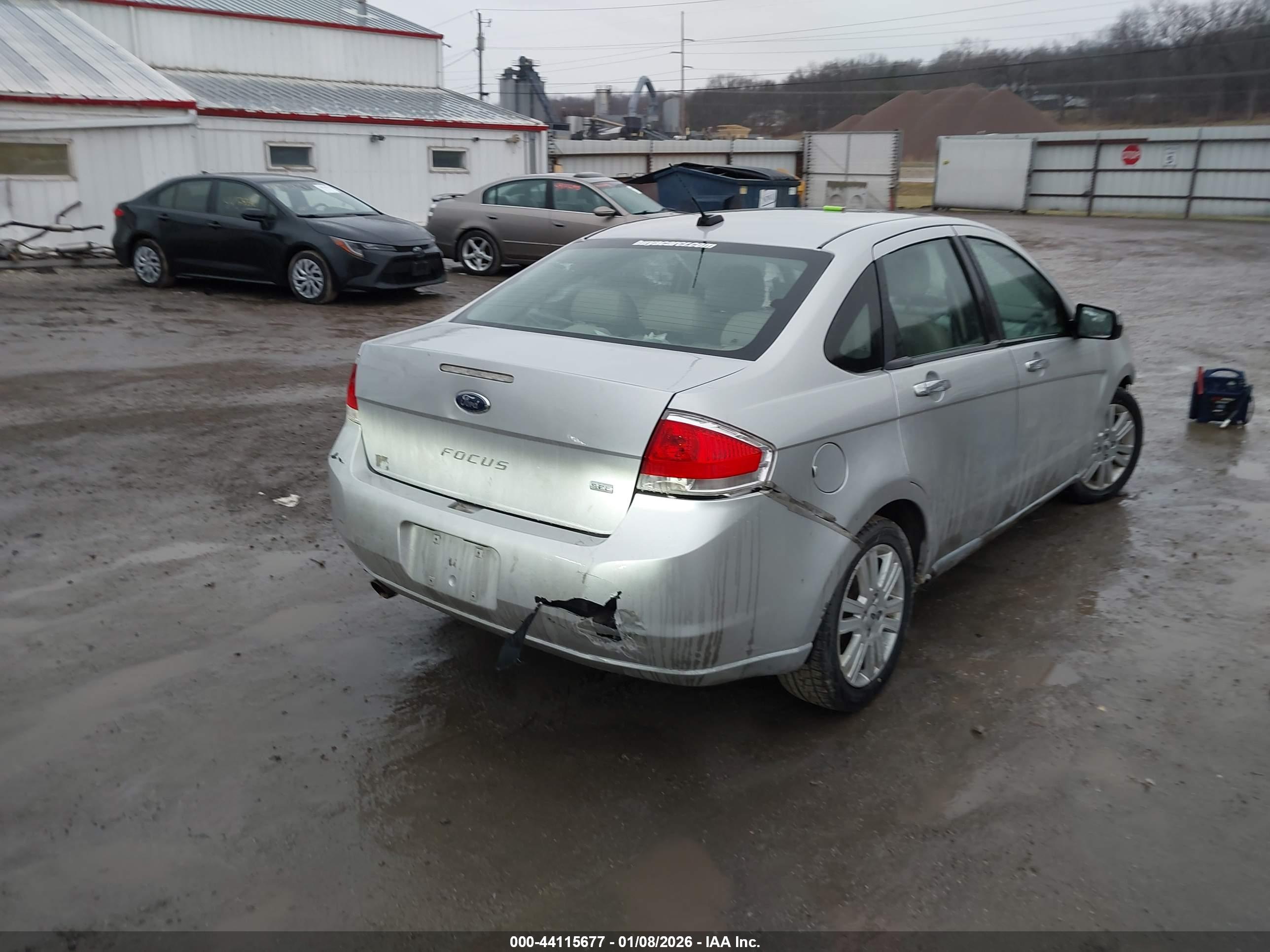 FORD FOCUS image 4