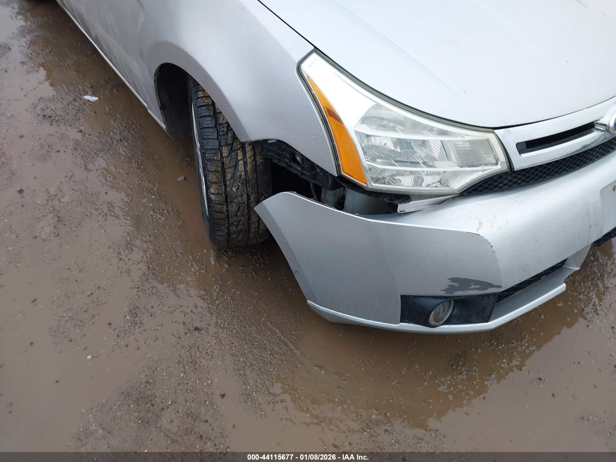 FORD FOCUS image 6