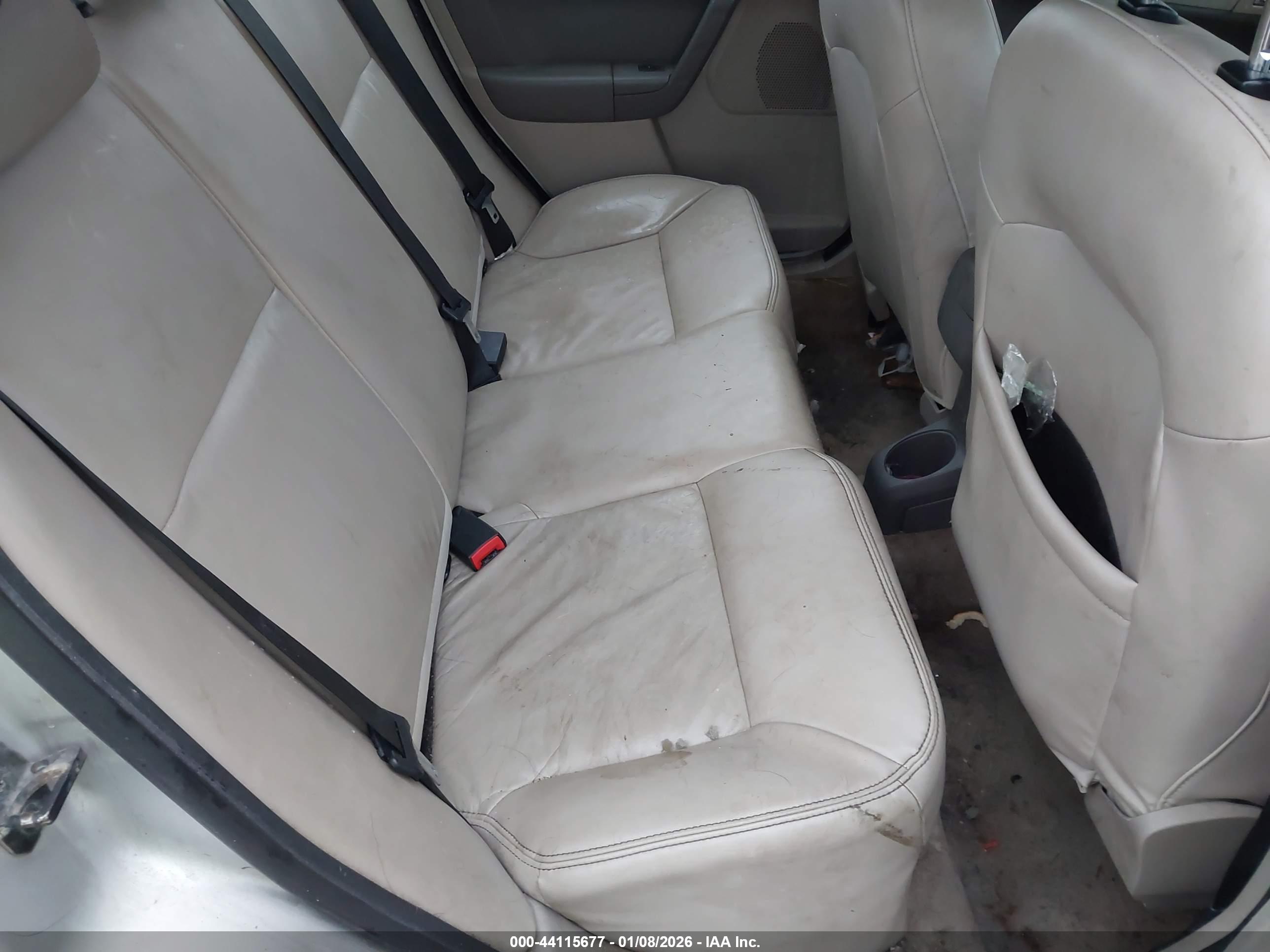 FORD FOCUS image 8