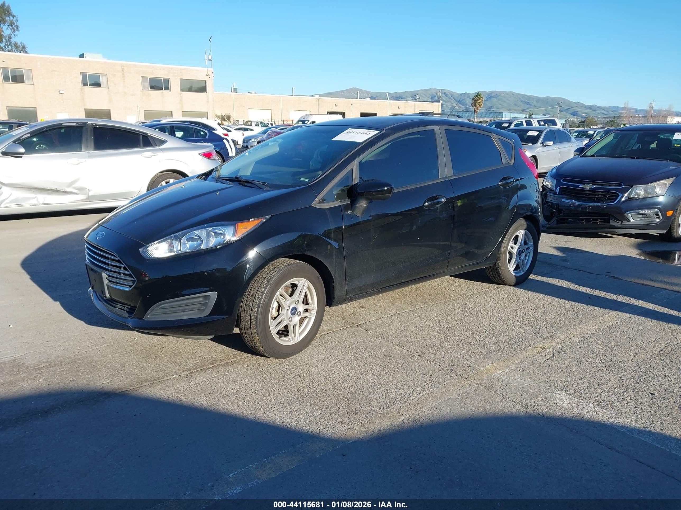FORD FIESTA image 2