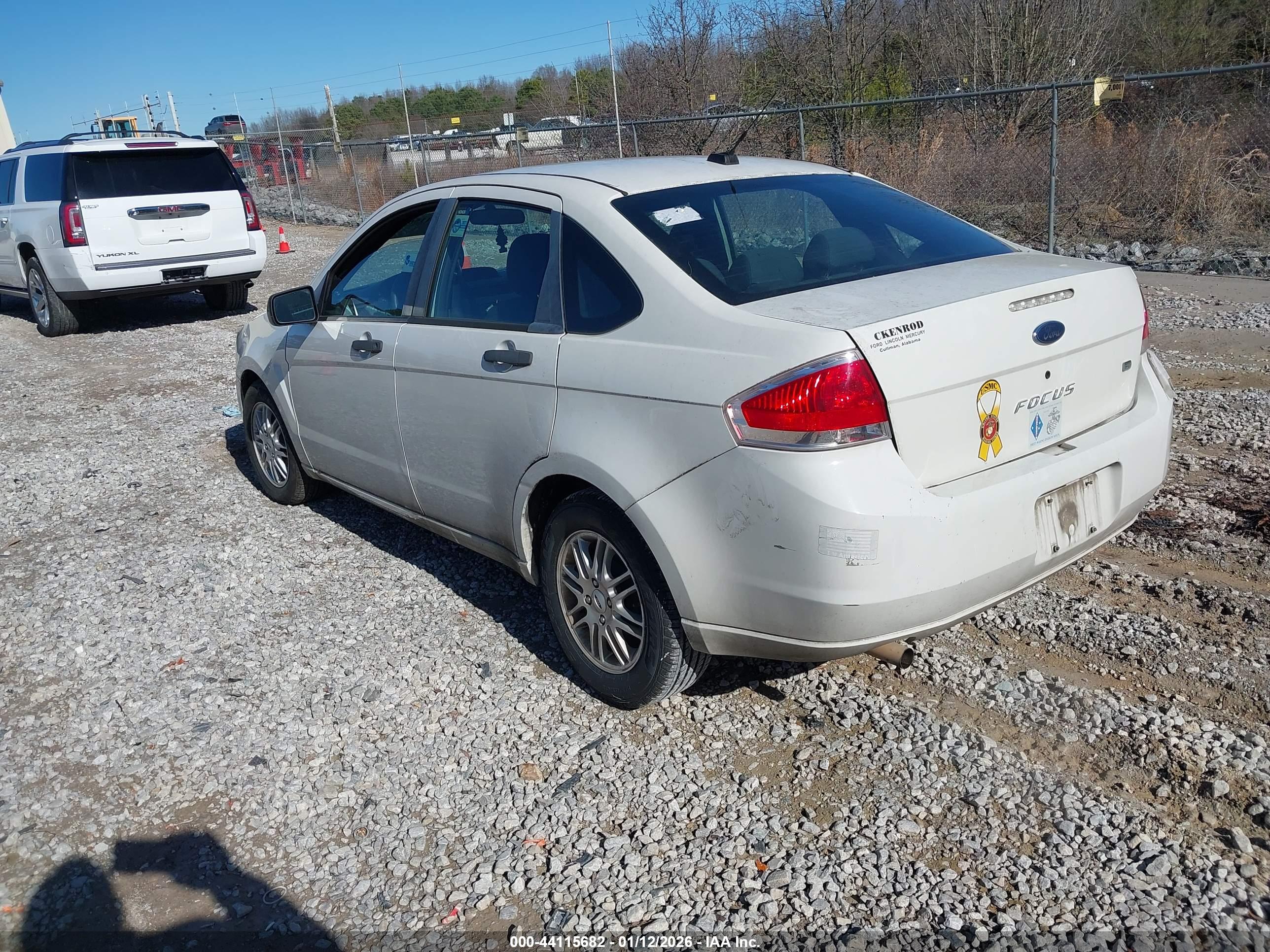 FORD FOCUS image 3