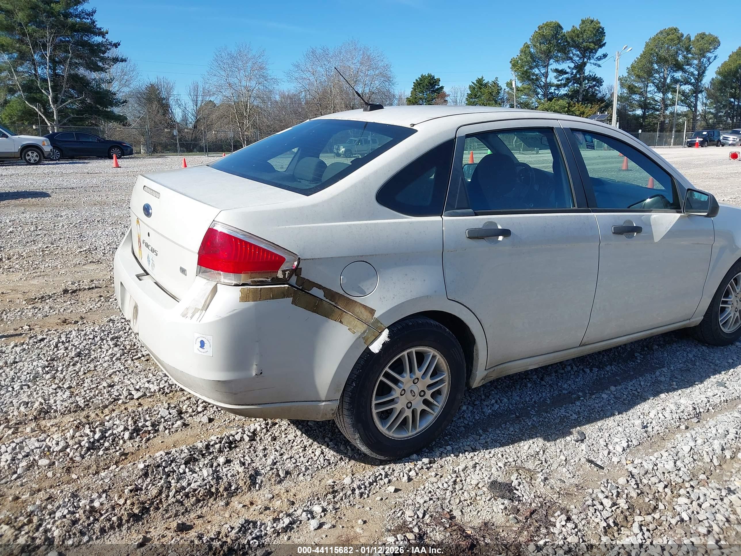 FORD FOCUS image 6