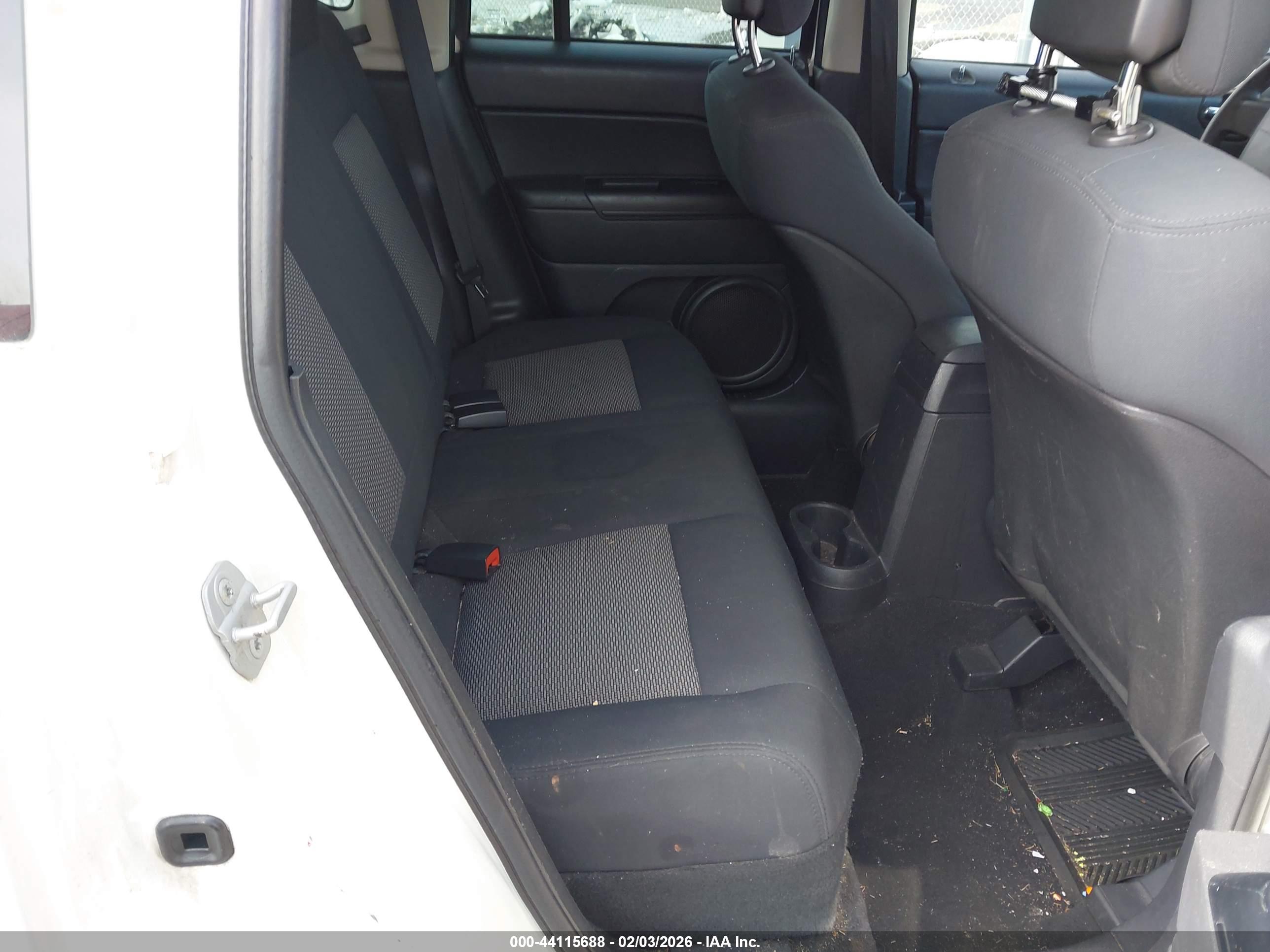 JEEP COMPASS image 8
