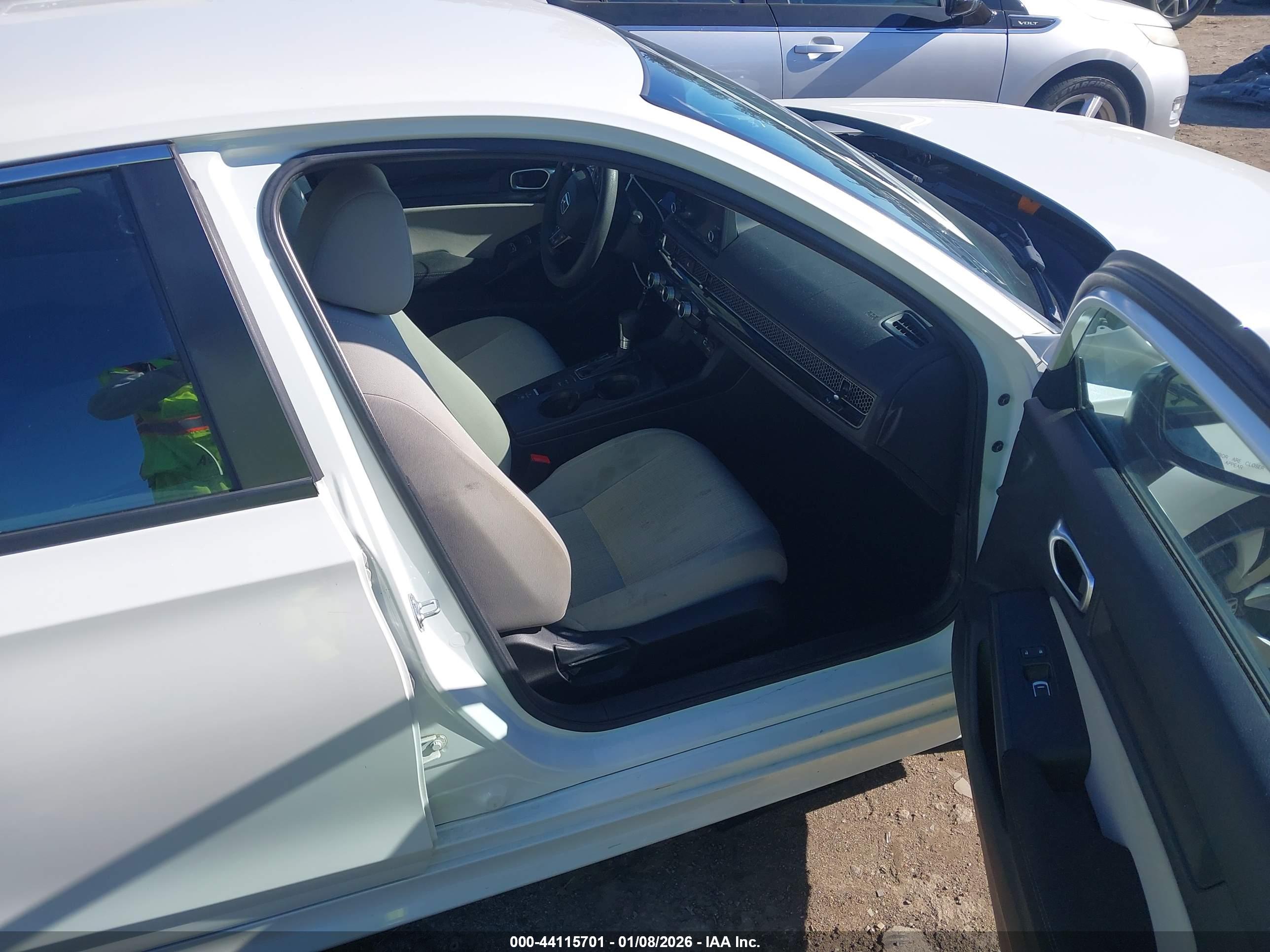 HONDA CIVIC image 5