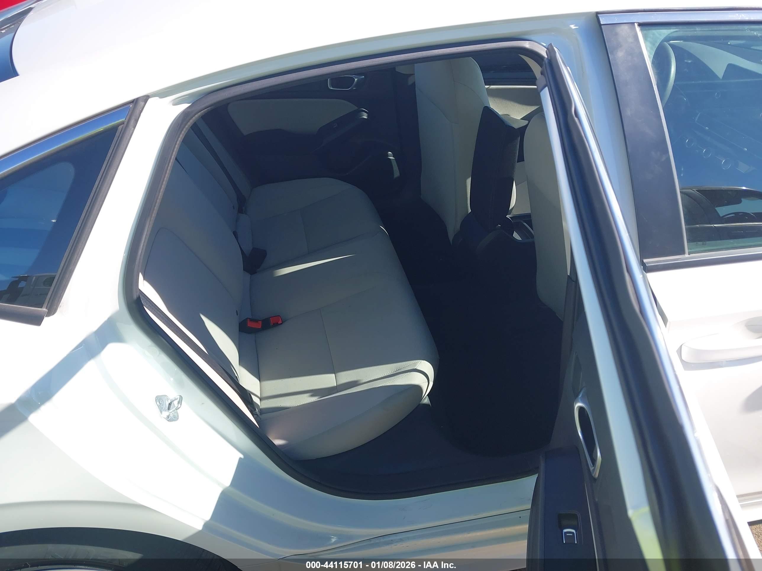 HONDA CIVIC image 8