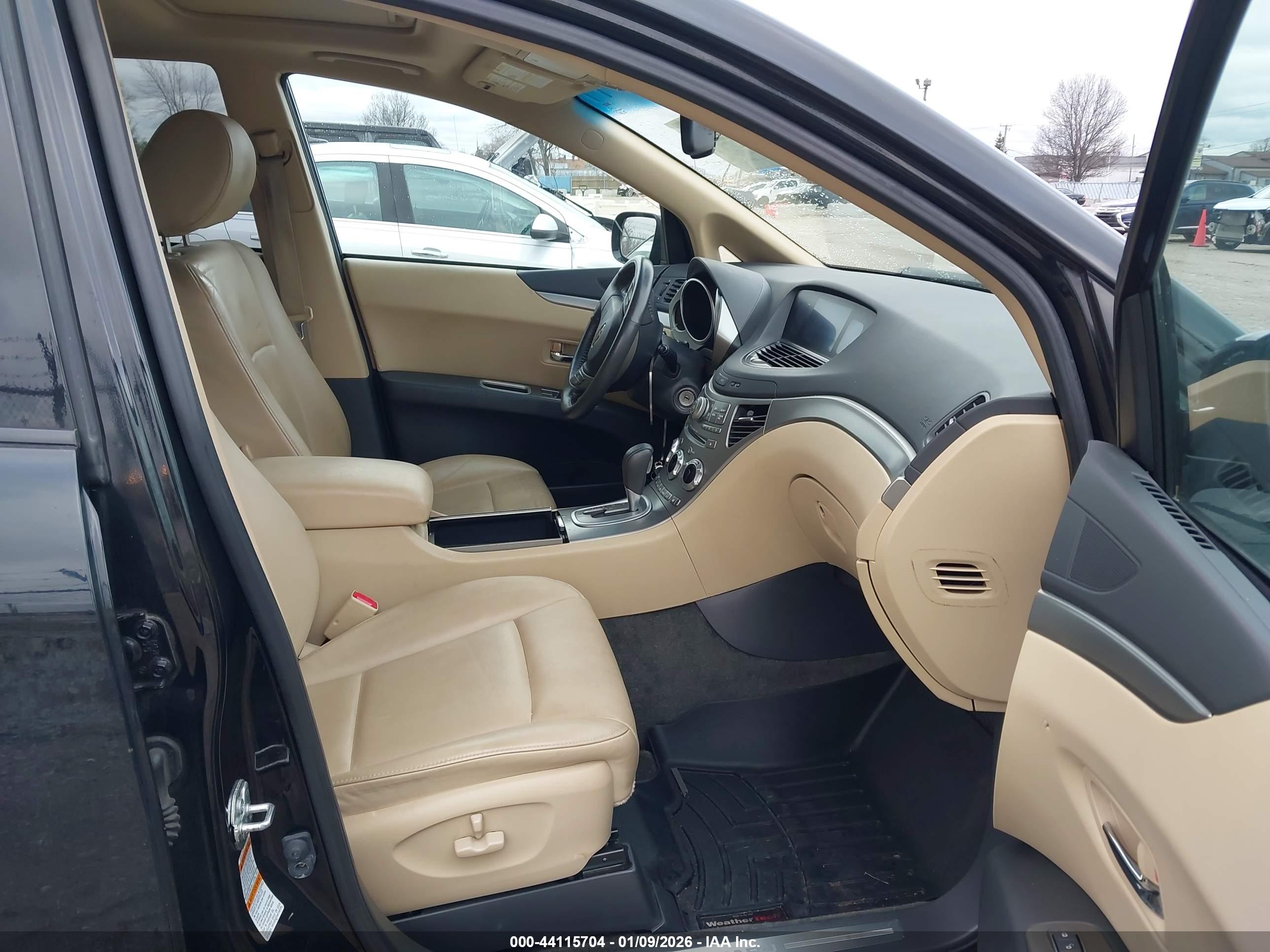 SUBARU B9 image 5