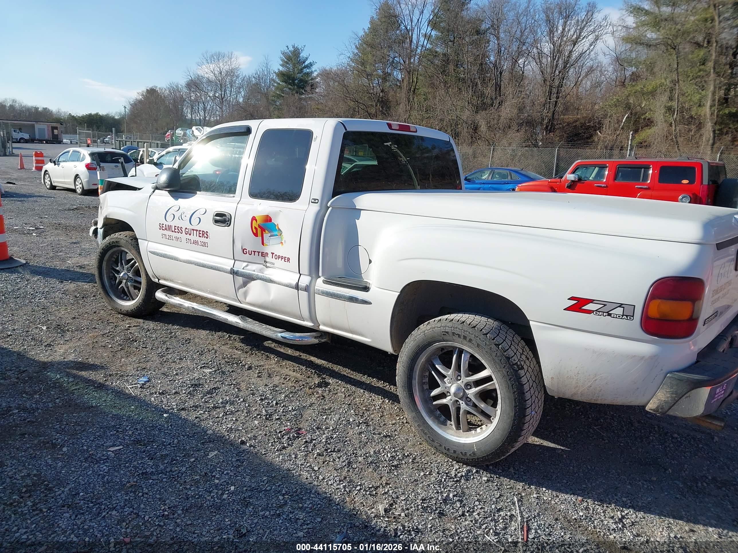 GMC SIERRA image 3