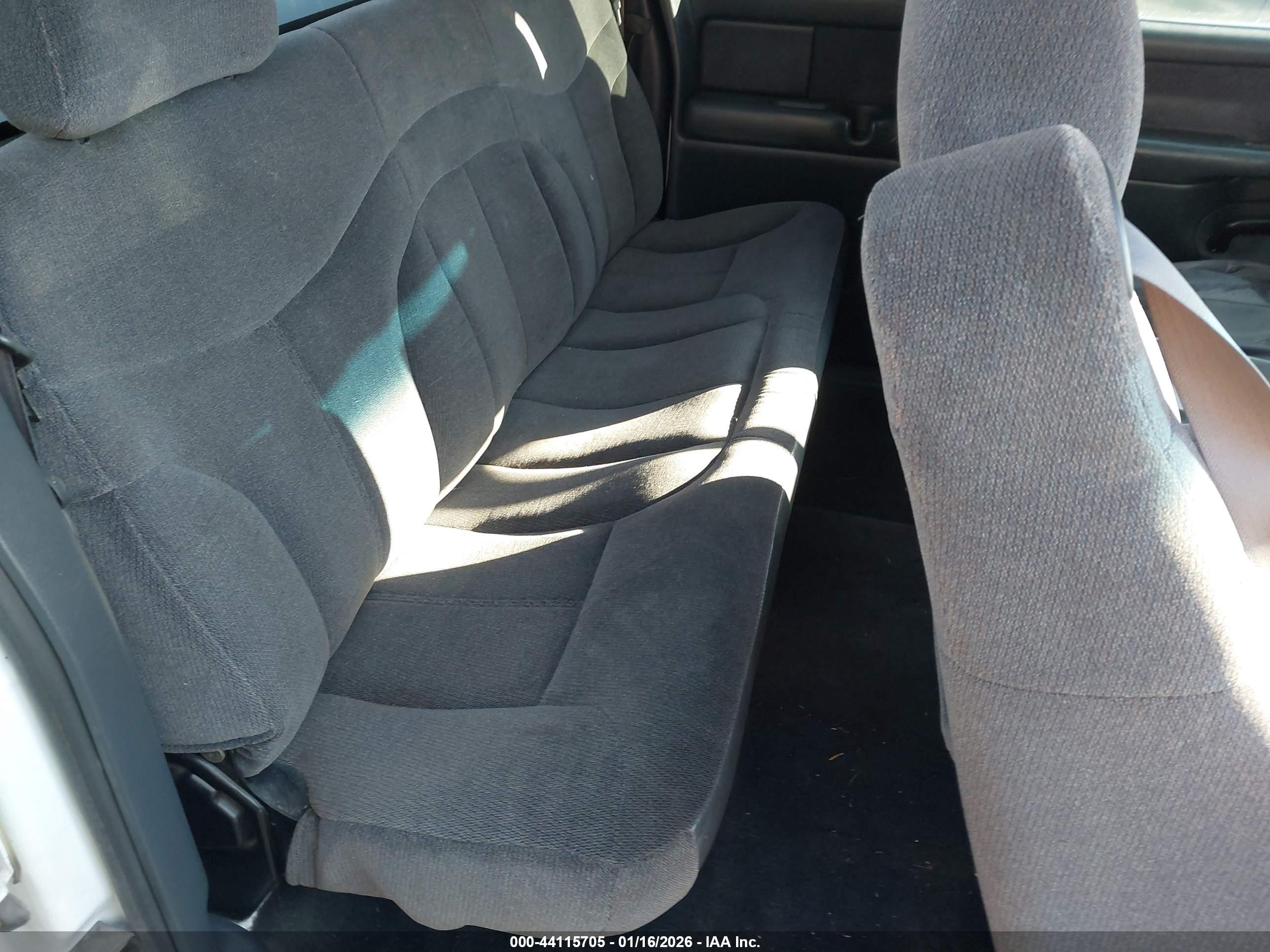 GMC SIERRA image 8