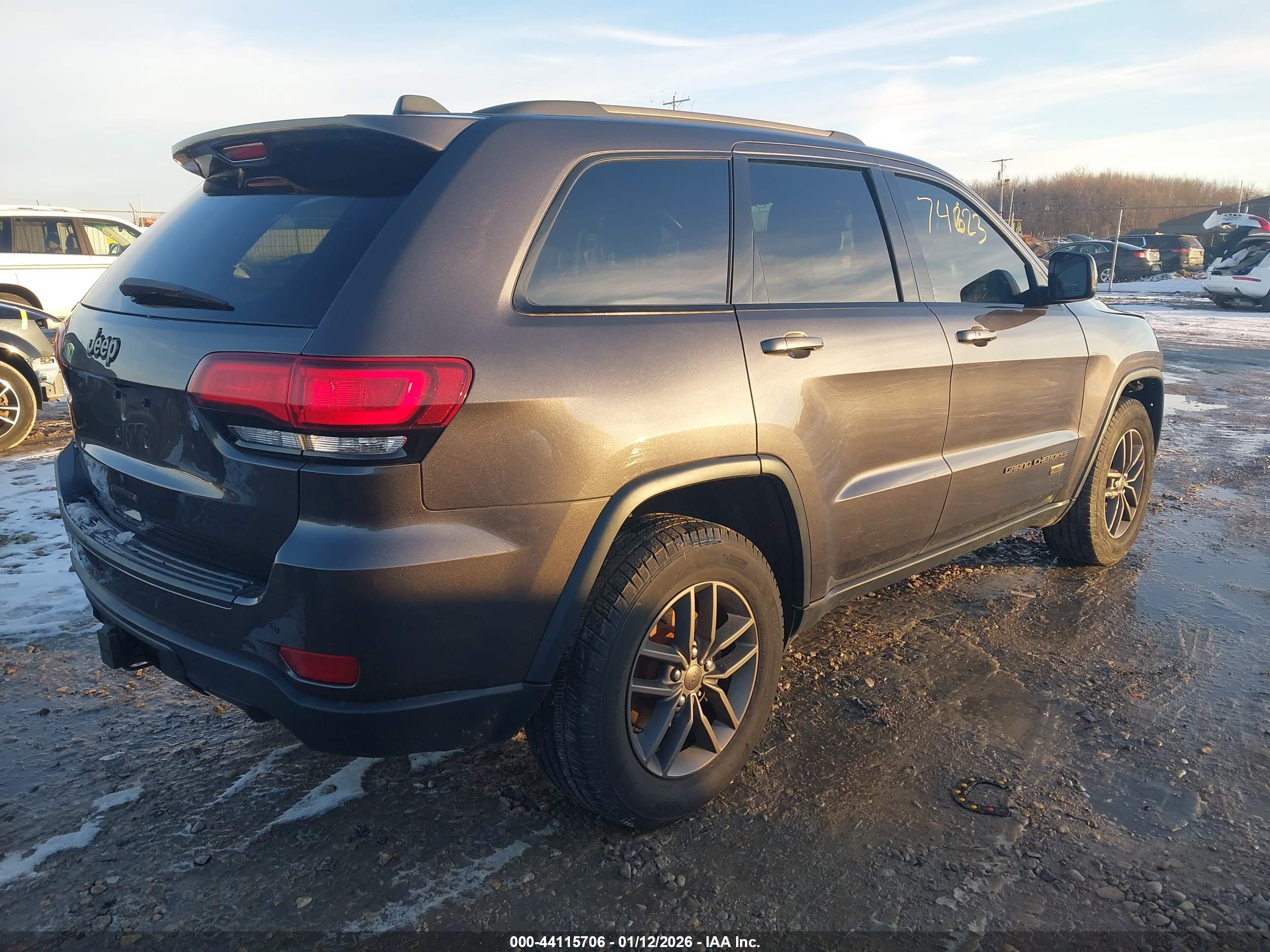 JEEP GRAND image 4