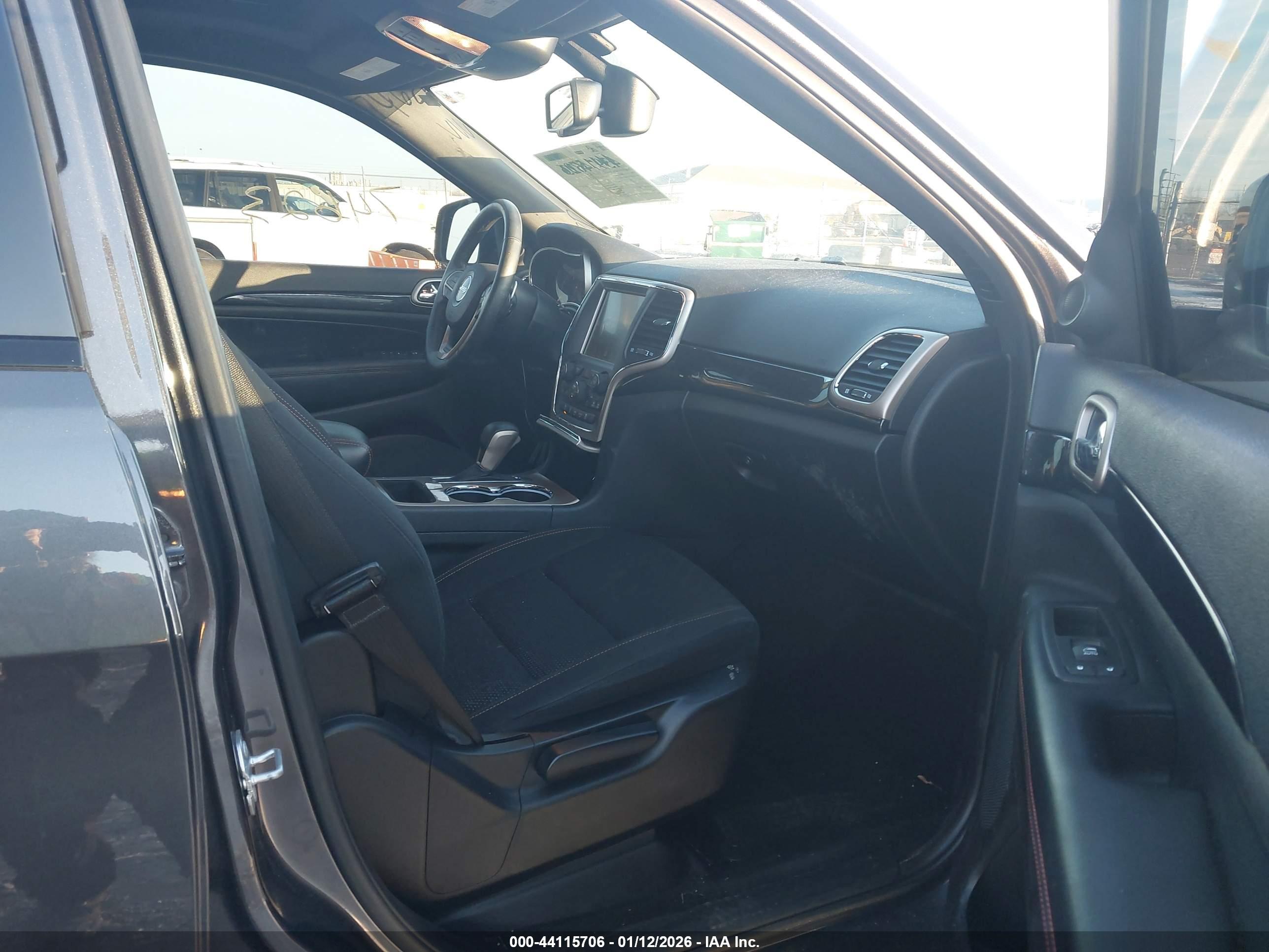 JEEP GRAND image 5