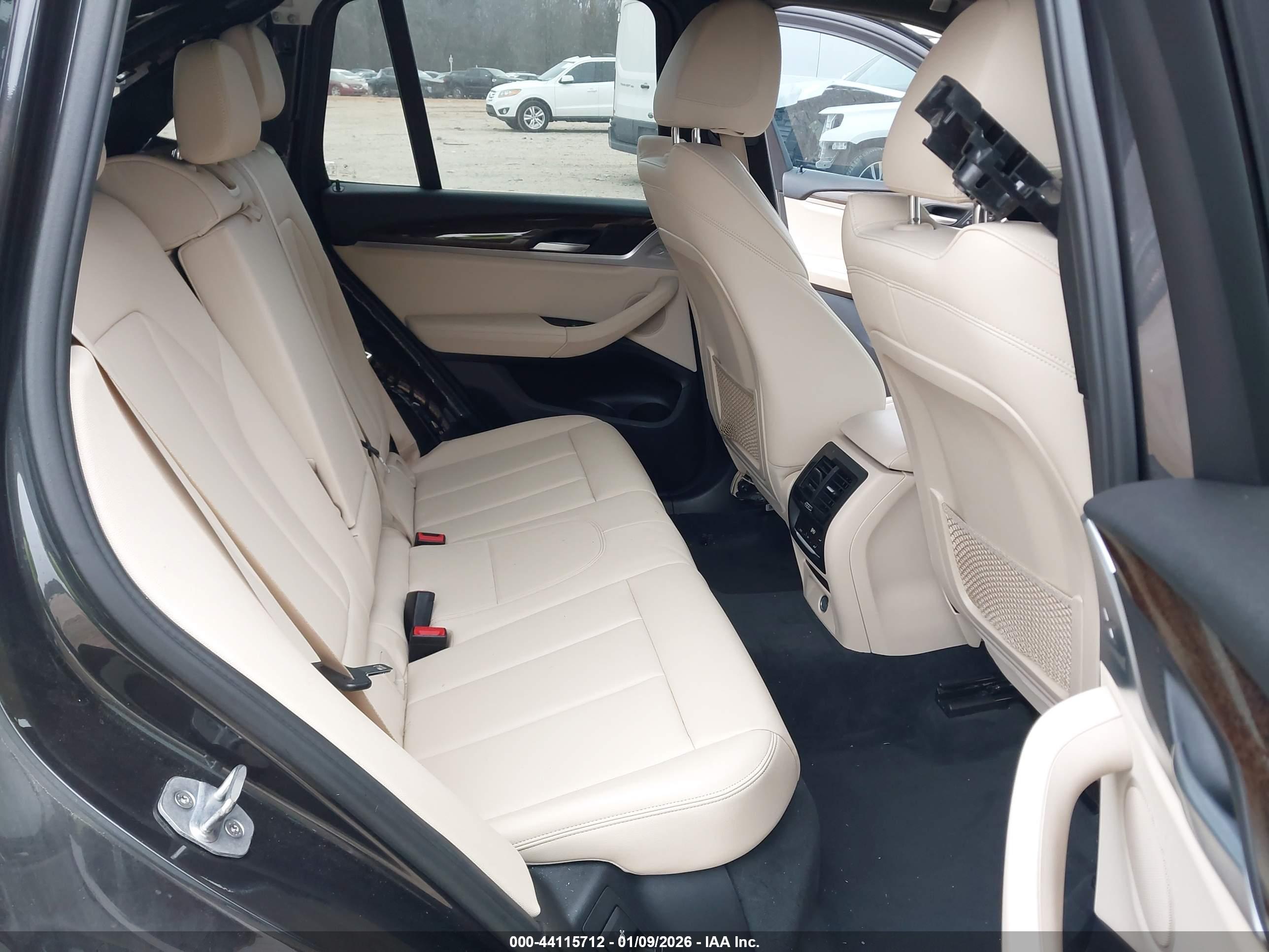 BMW X3 image 8