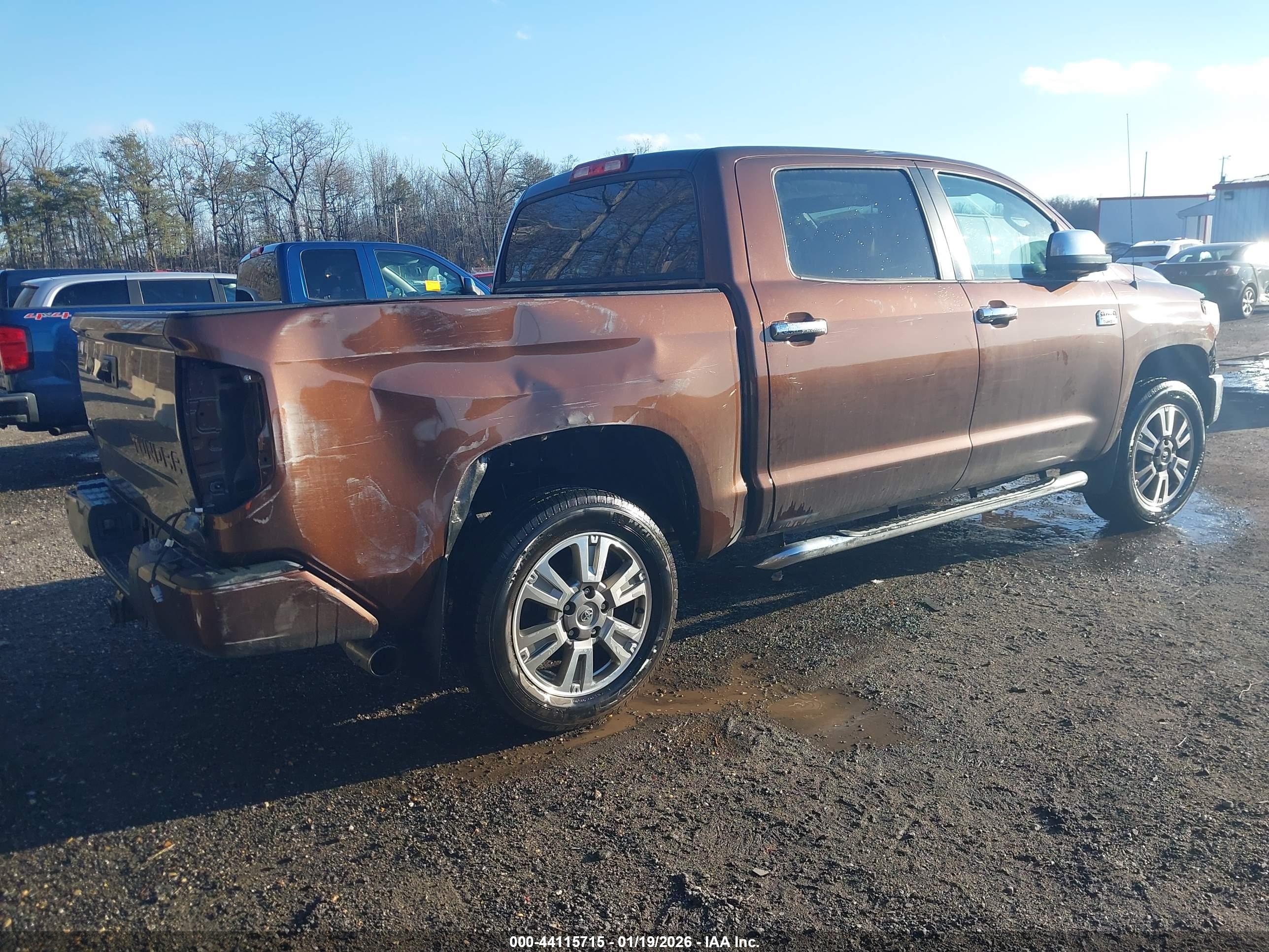 TOYOTA TUNDRA image 4