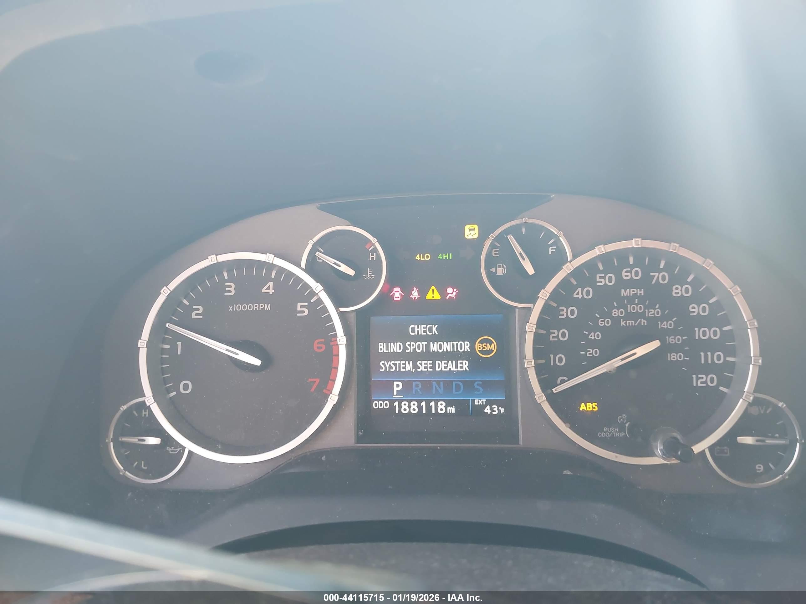 TOYOTA TUNDRA image 7