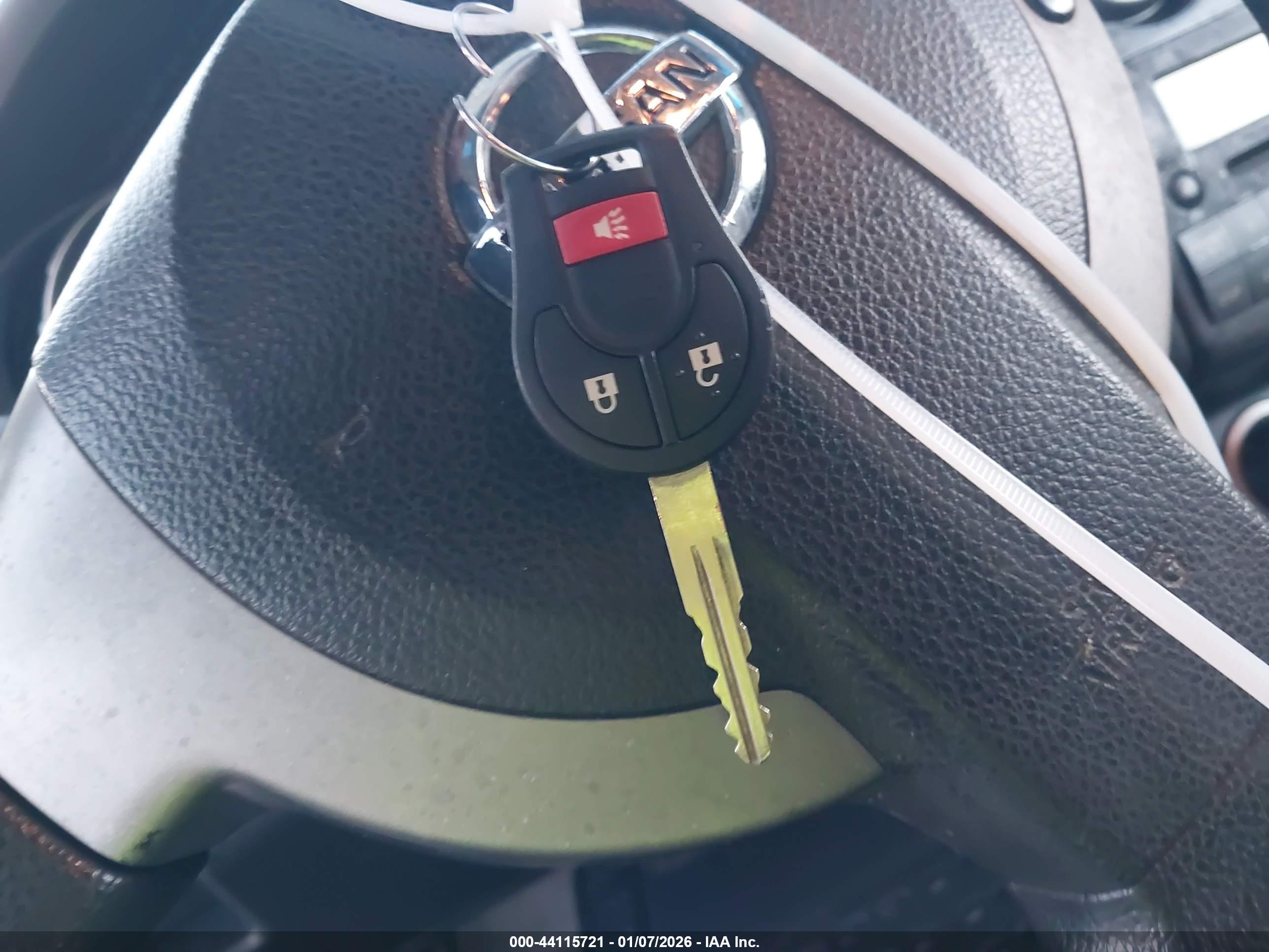 NISSAN ROGUE image 11