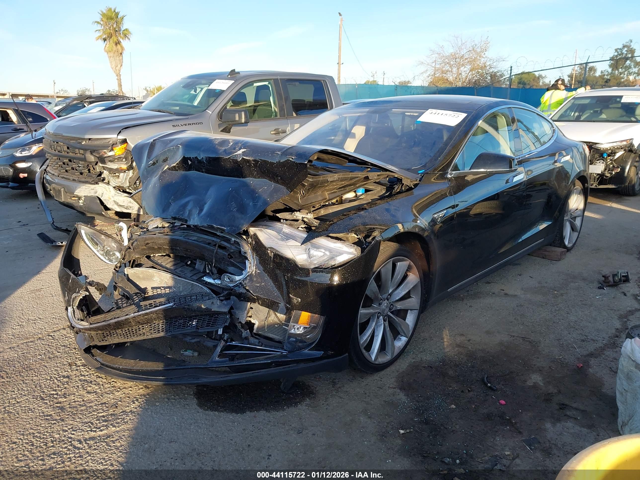 TESLA MODEL image 2