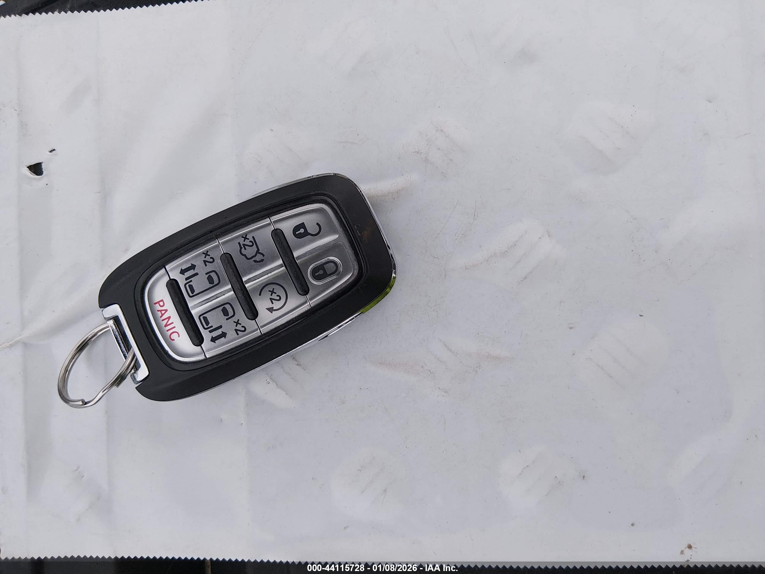 CHRYSLER PACIFICA image 11