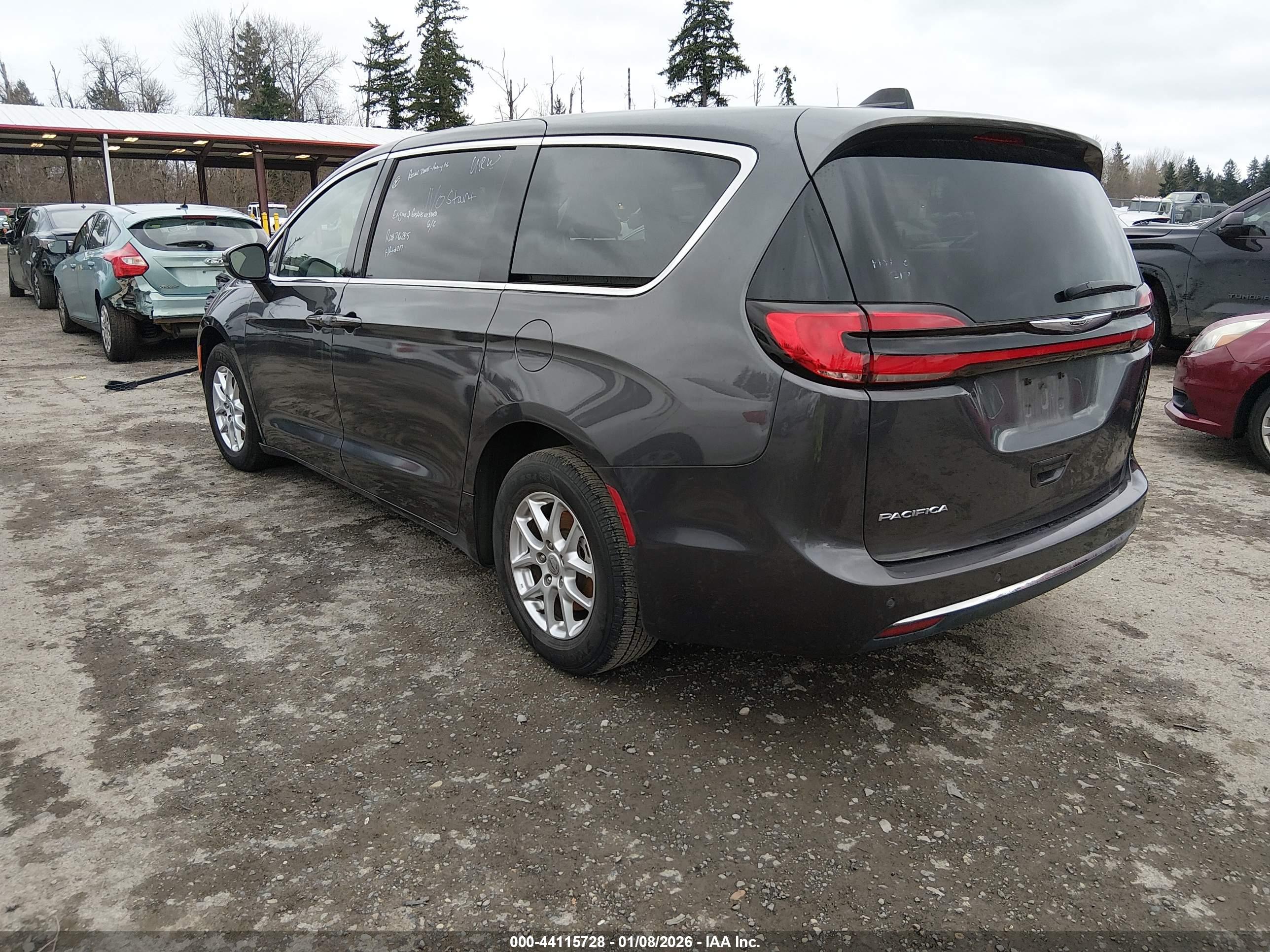 CHRYSLER PACIFICA image 3