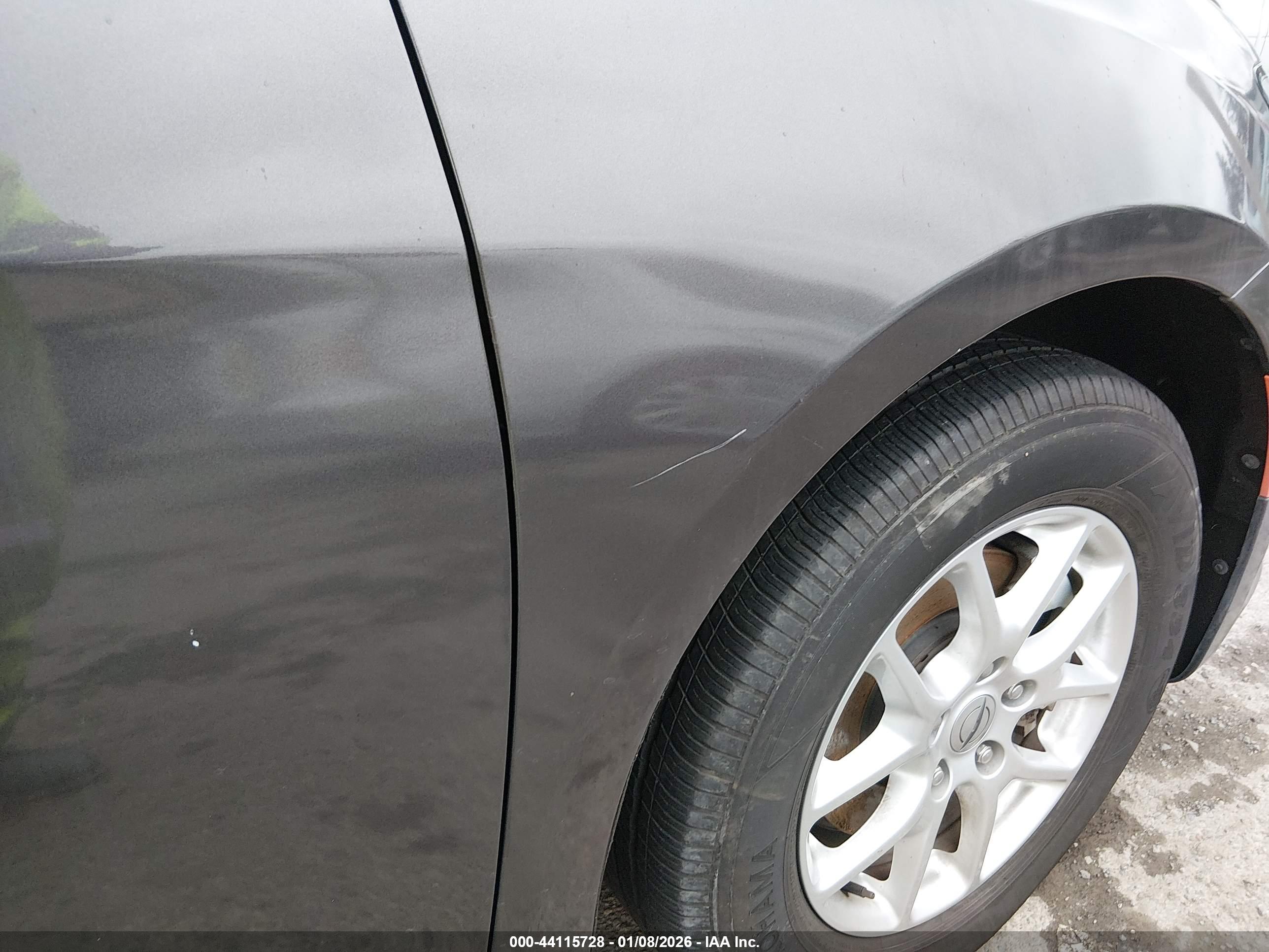CHRYSLER PACIFICA image 6