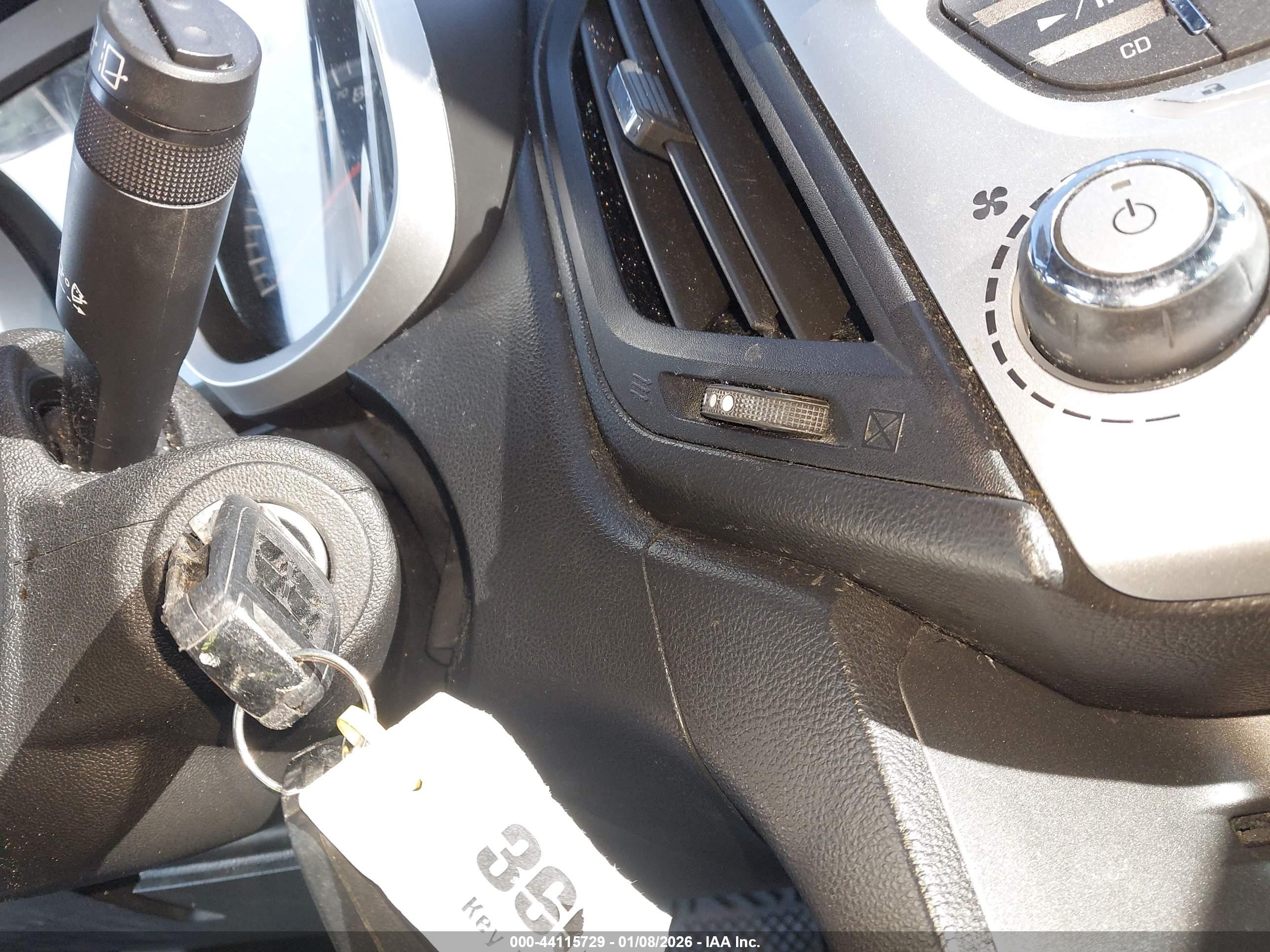 CHEVROLET EQUINOX image 11