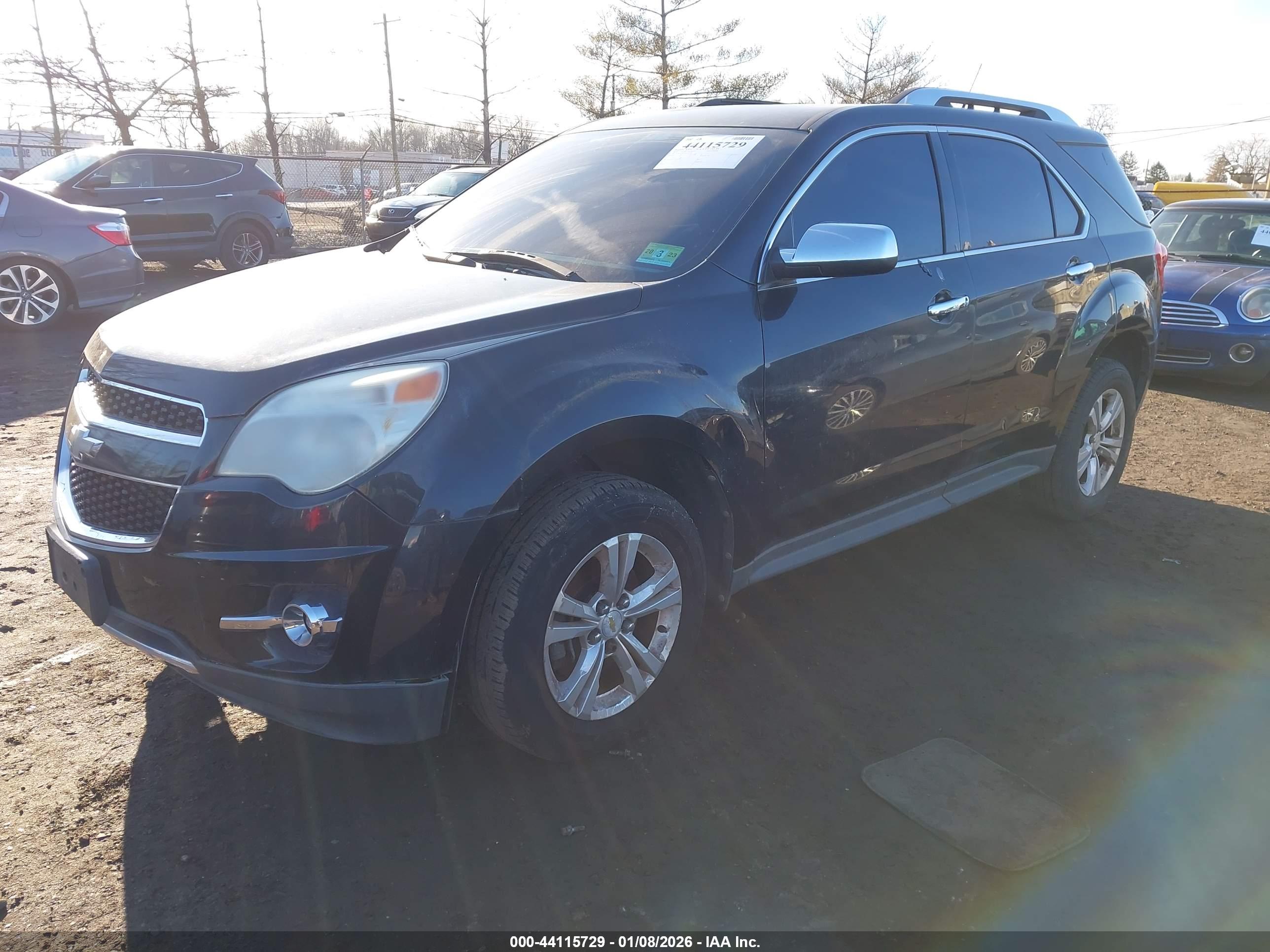 CHEVROLET EQUINOX image 2