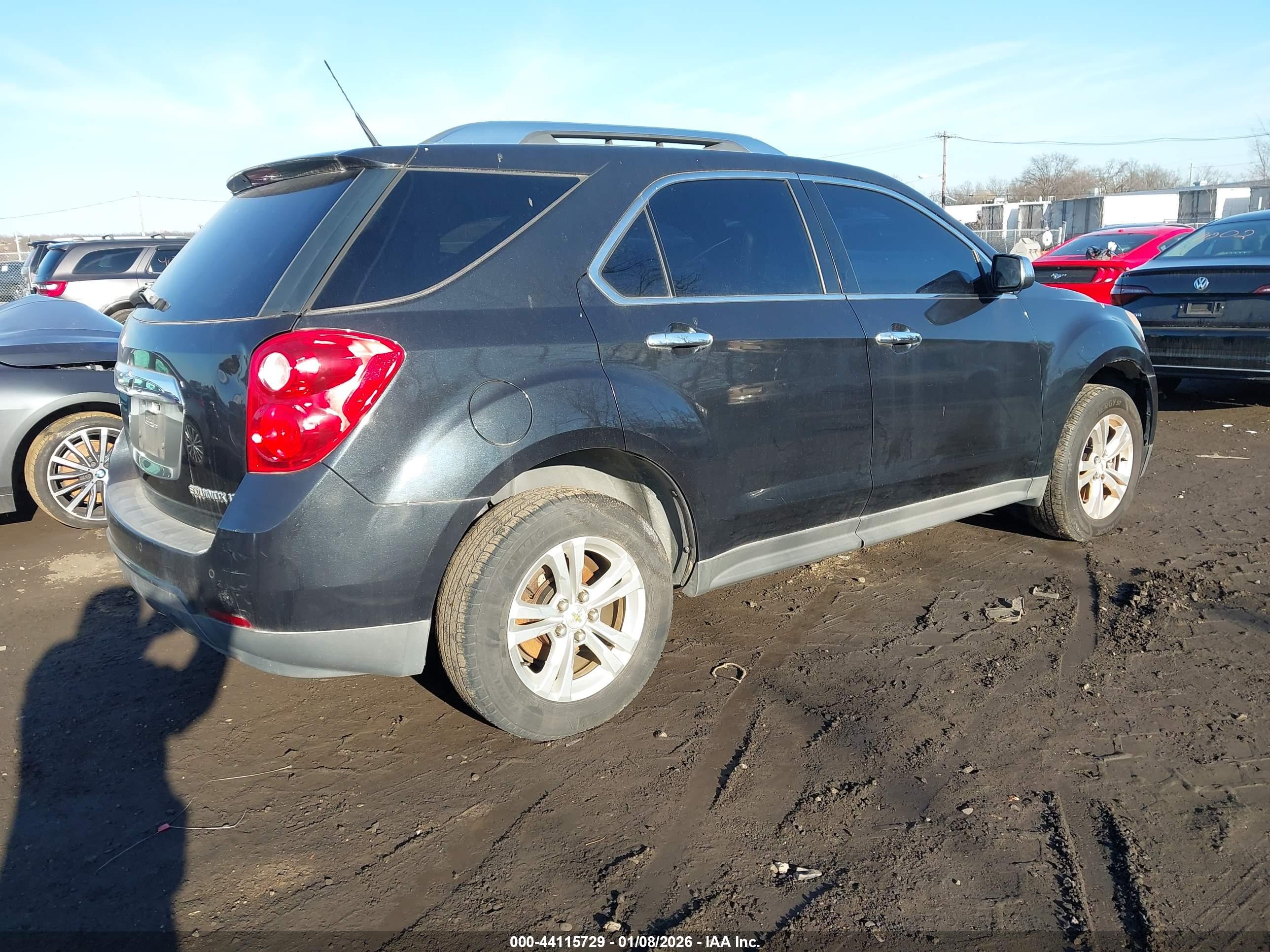 CHEVROLET EQUINOX image 4