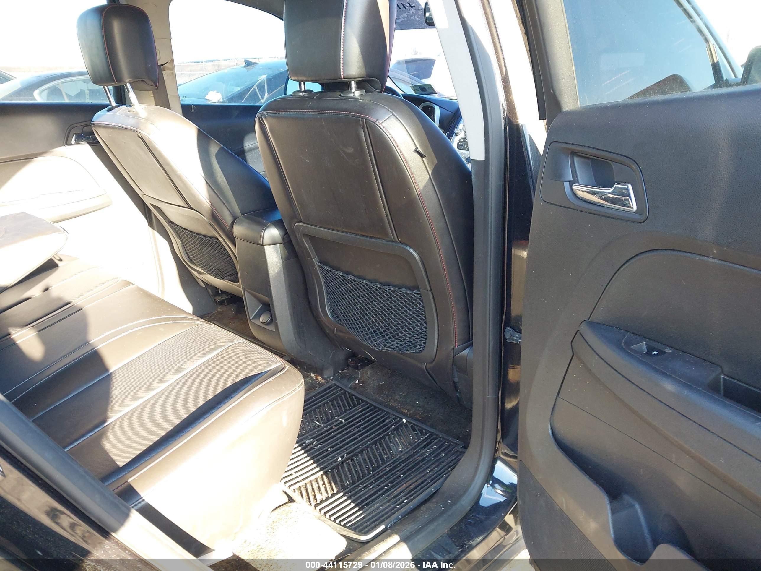 CHEVROLET EQUINOX image 8