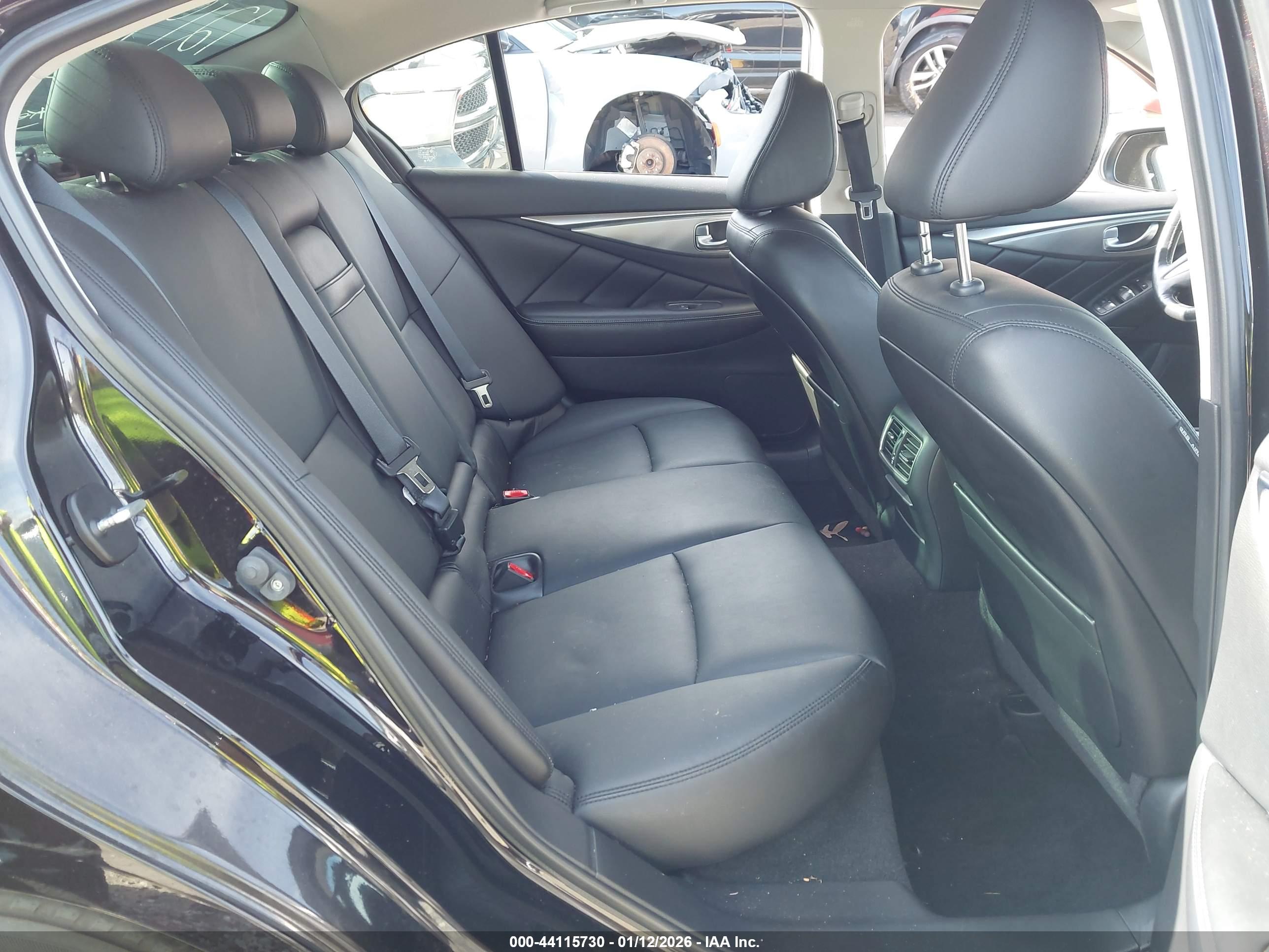 INFINITI Q50 image 8