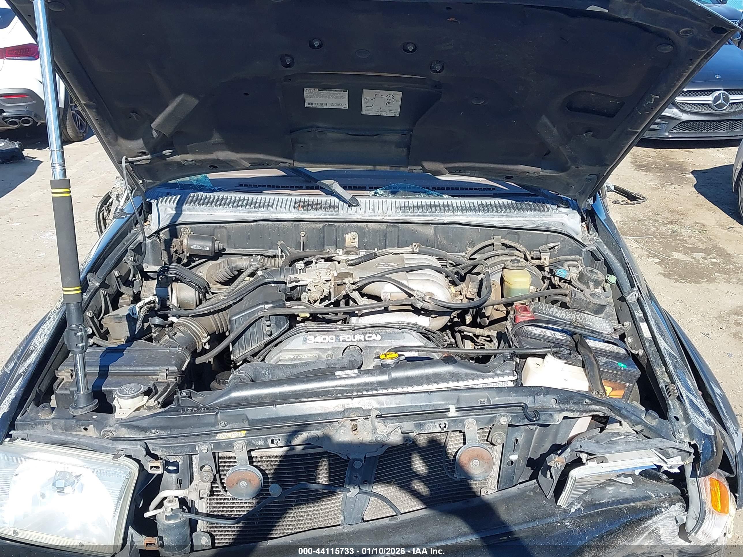 TOYOTA 4RUNNER image 10