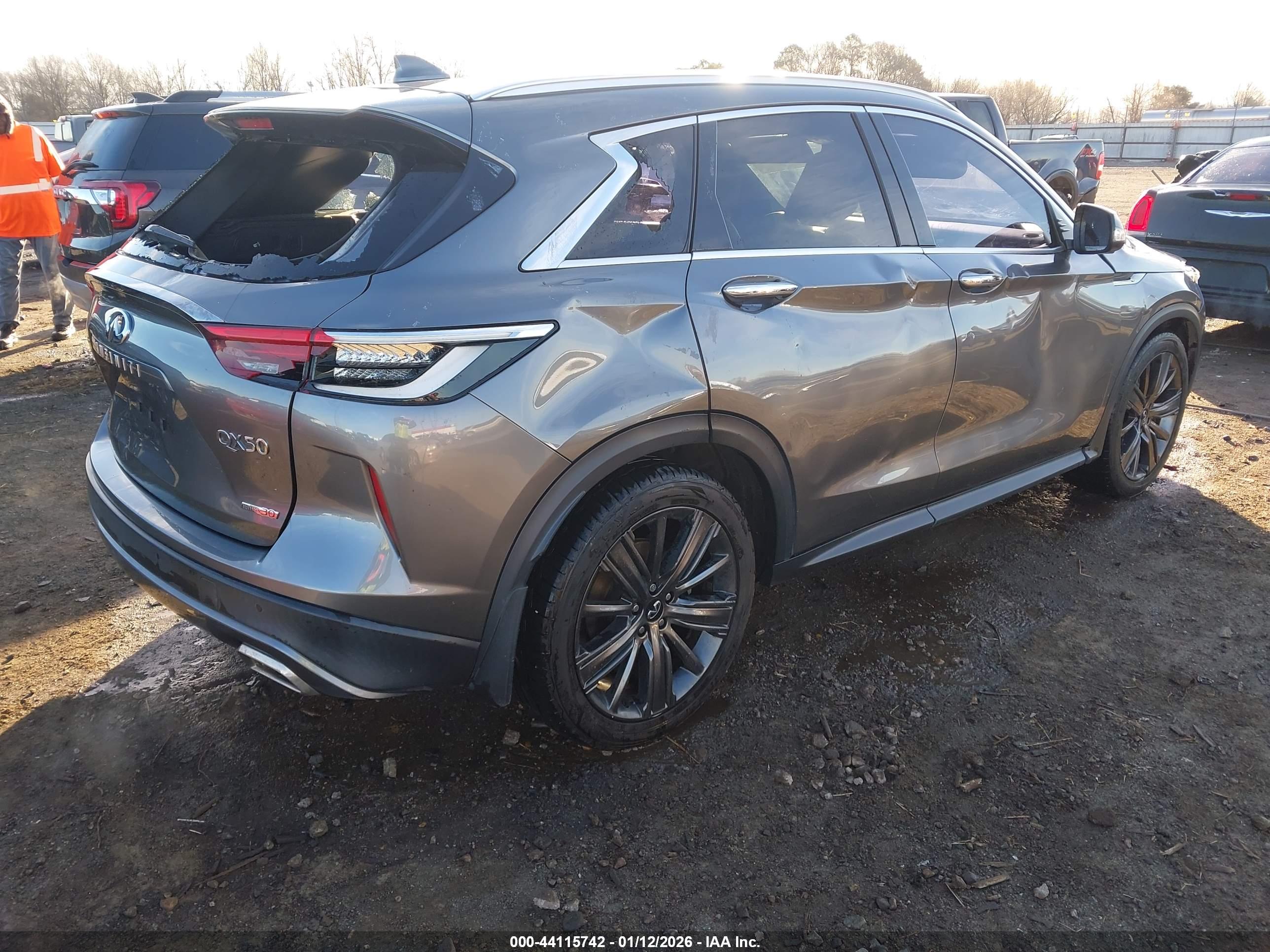 INFINITI QX50 image 4