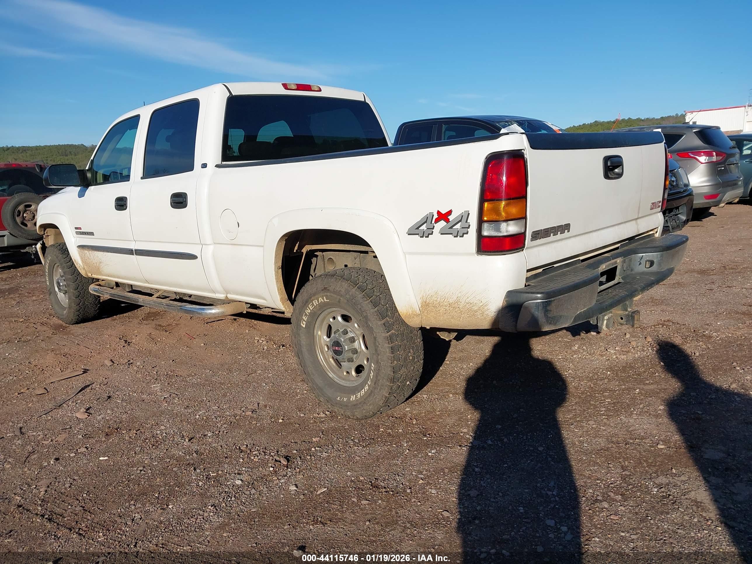 GMC SIERRA image 3